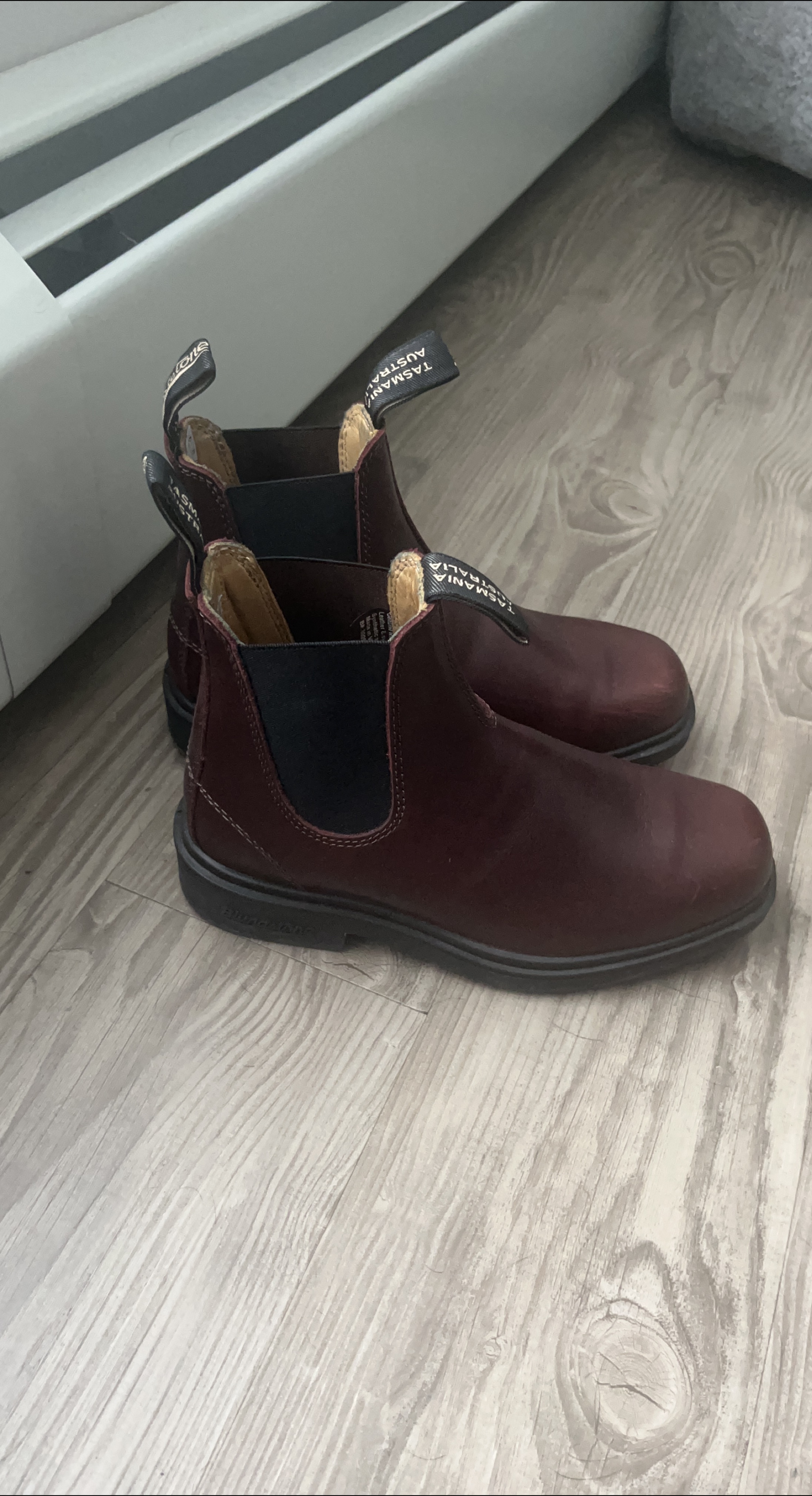 Blundstone 500 boots - Size 3 1/2 or US 6 1/2