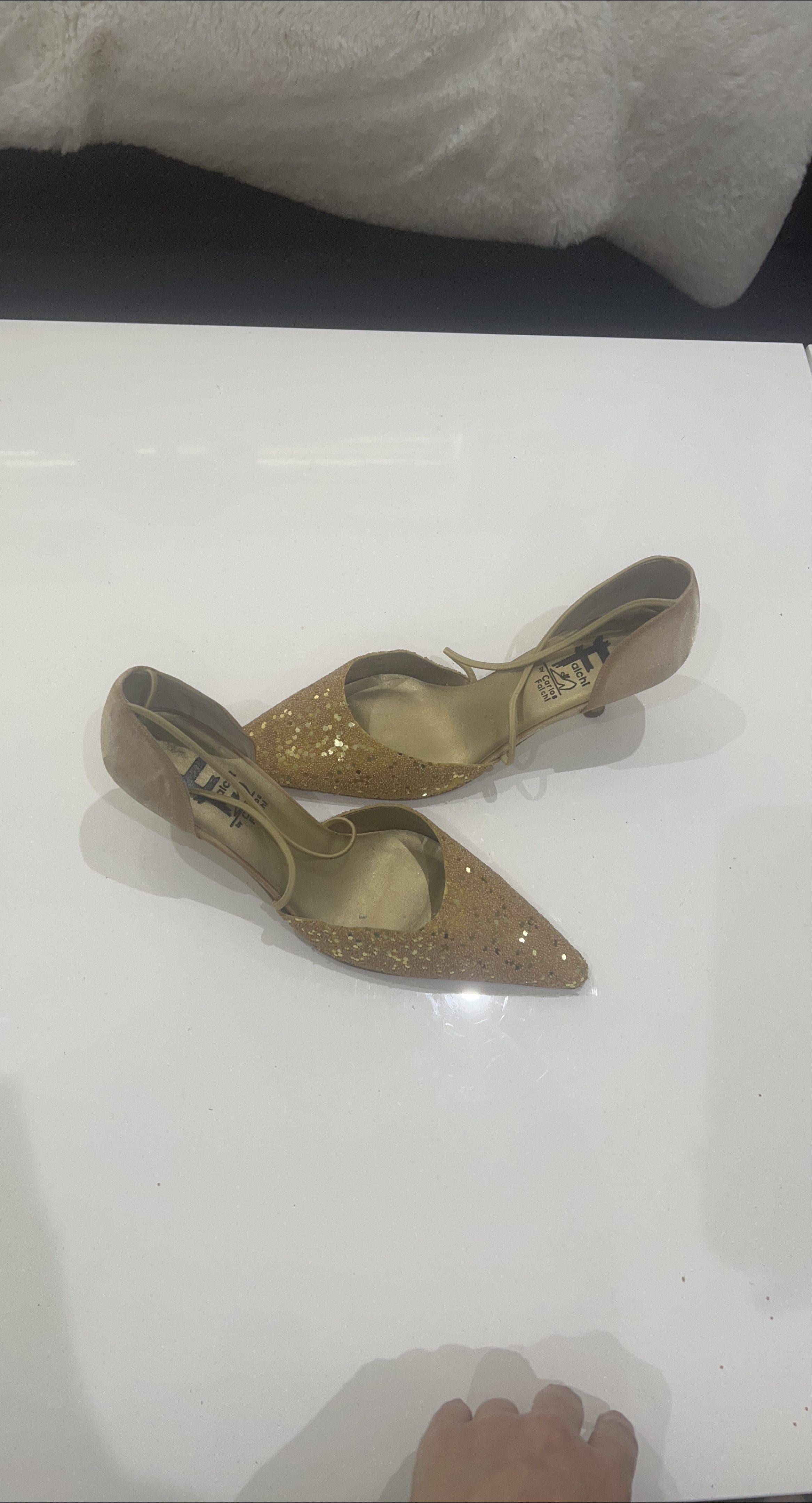Carlos Falchi Heels thumbnail