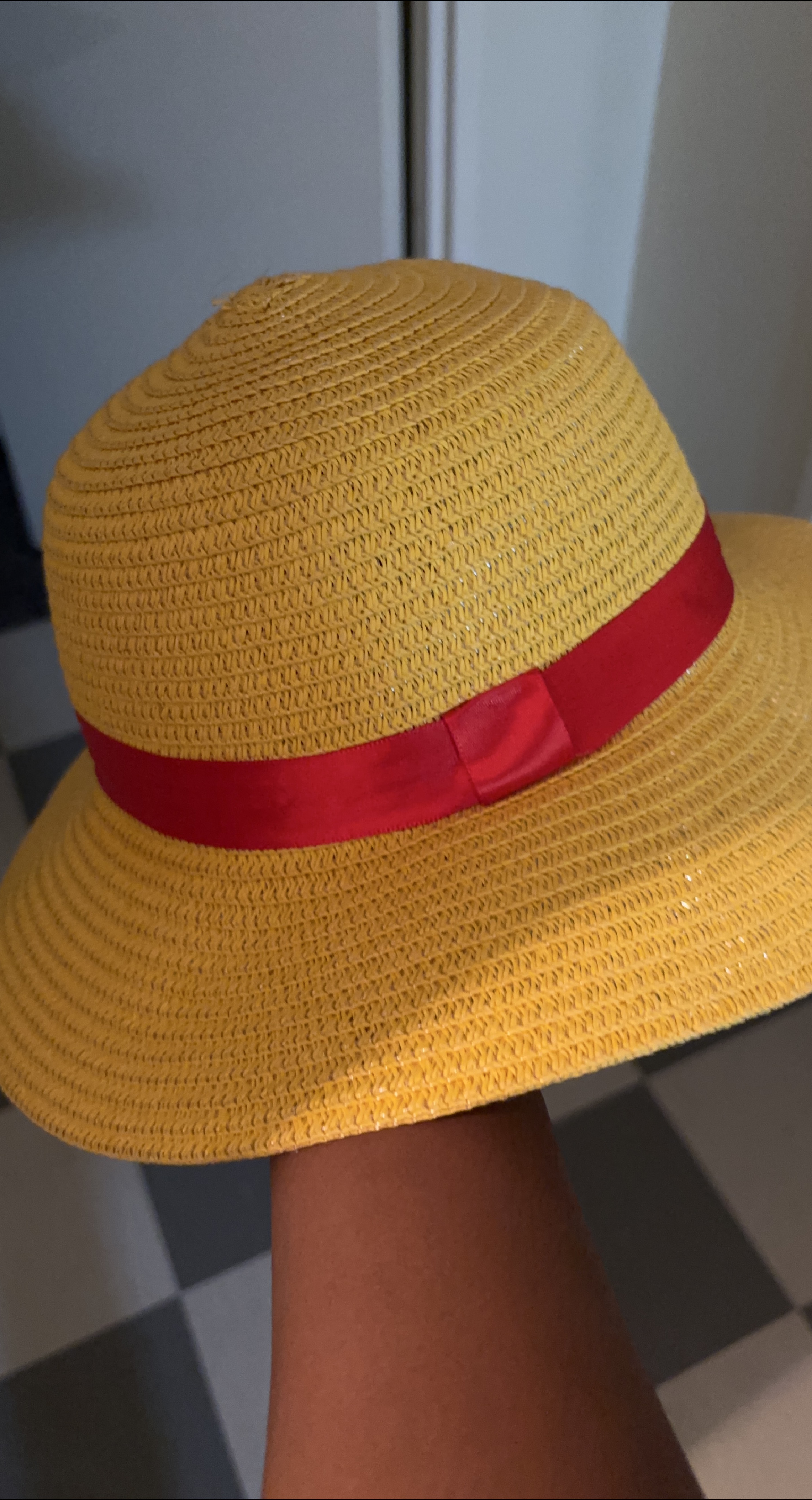 Luffy straw hat thumbnail