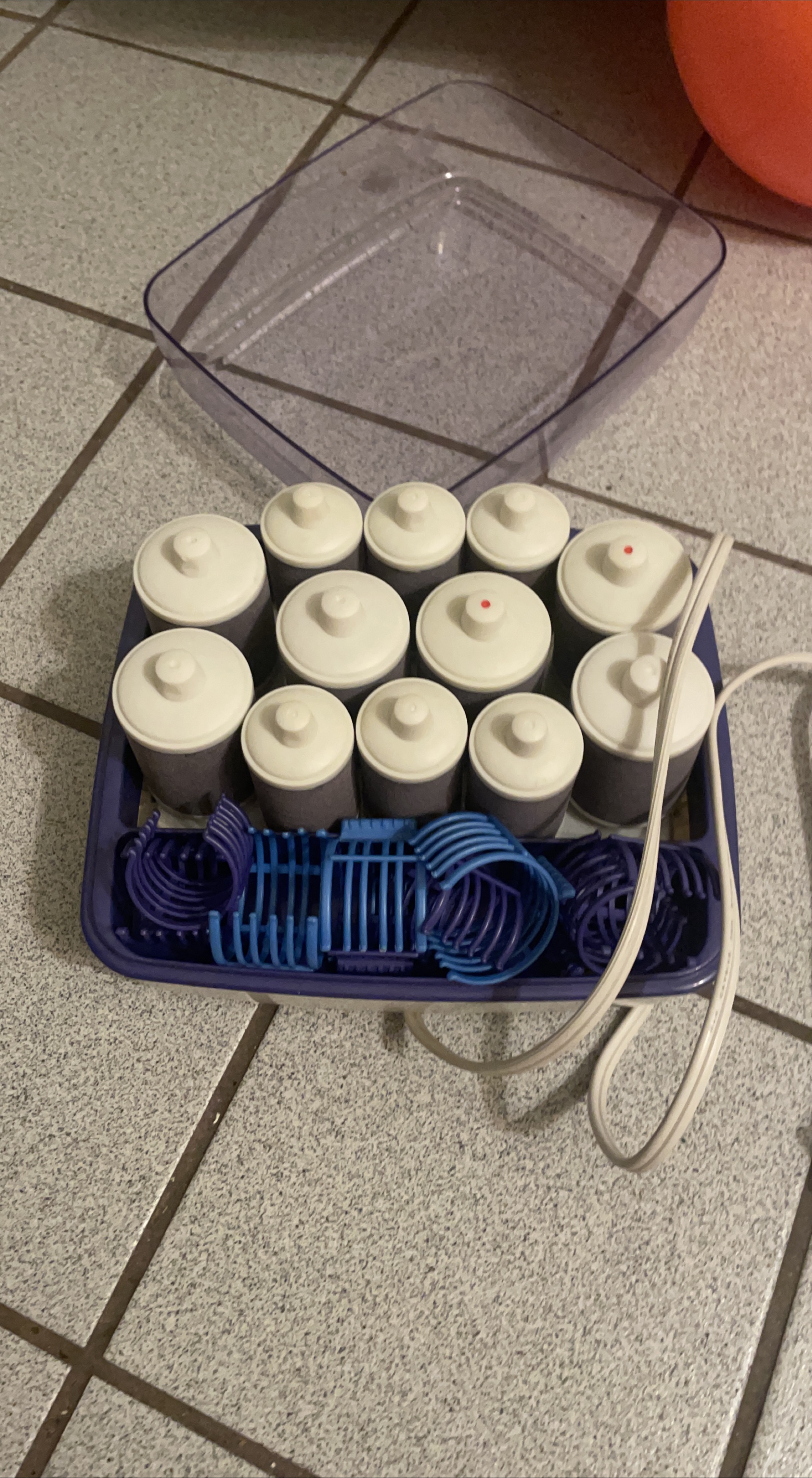 Hair Rollers Set with Clips thumbnail