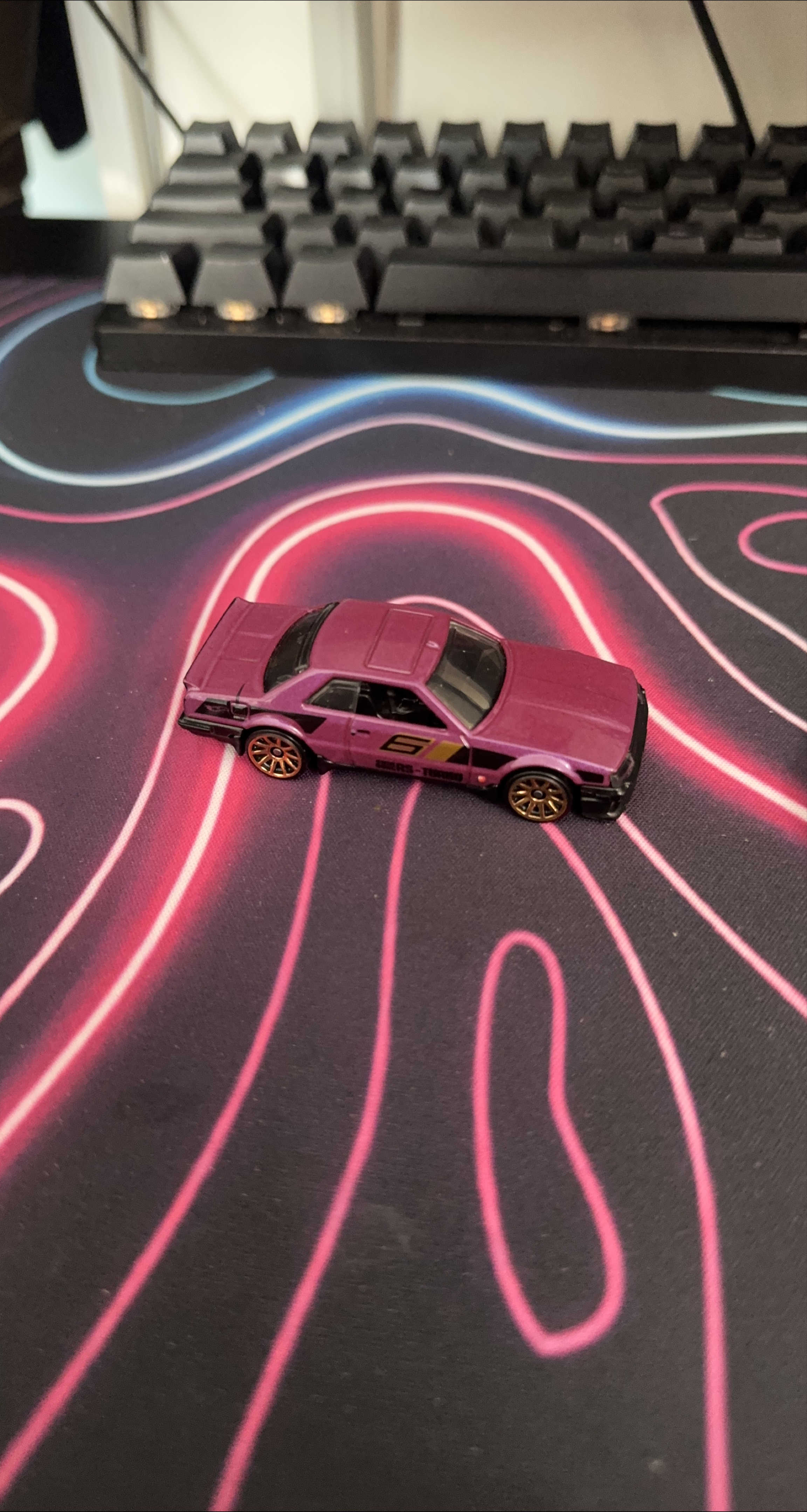Hot Wheels Nissan Skyline Super Silhouette thumbnail