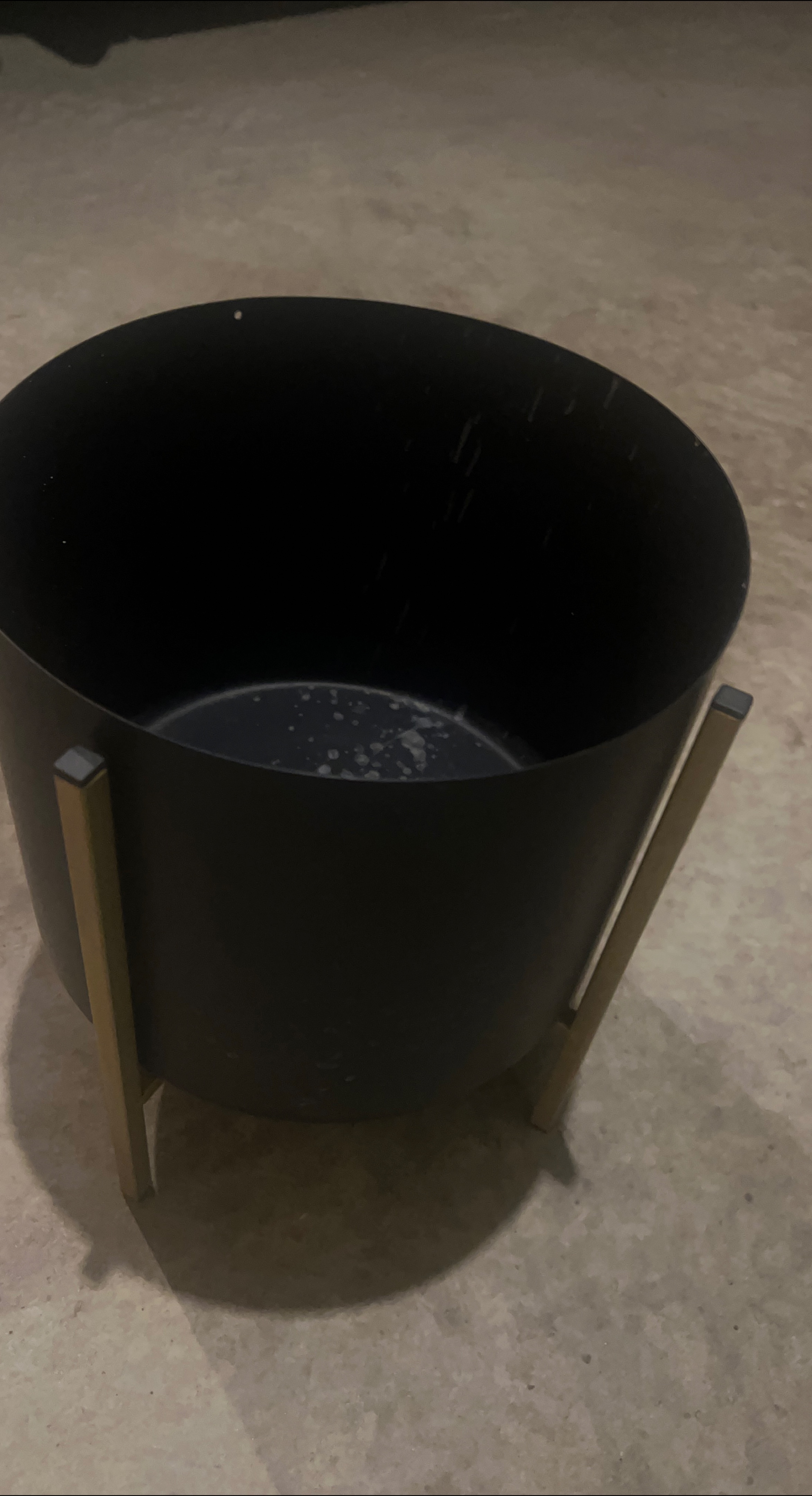 Black Metal Plant Pot with Stand thumbnail