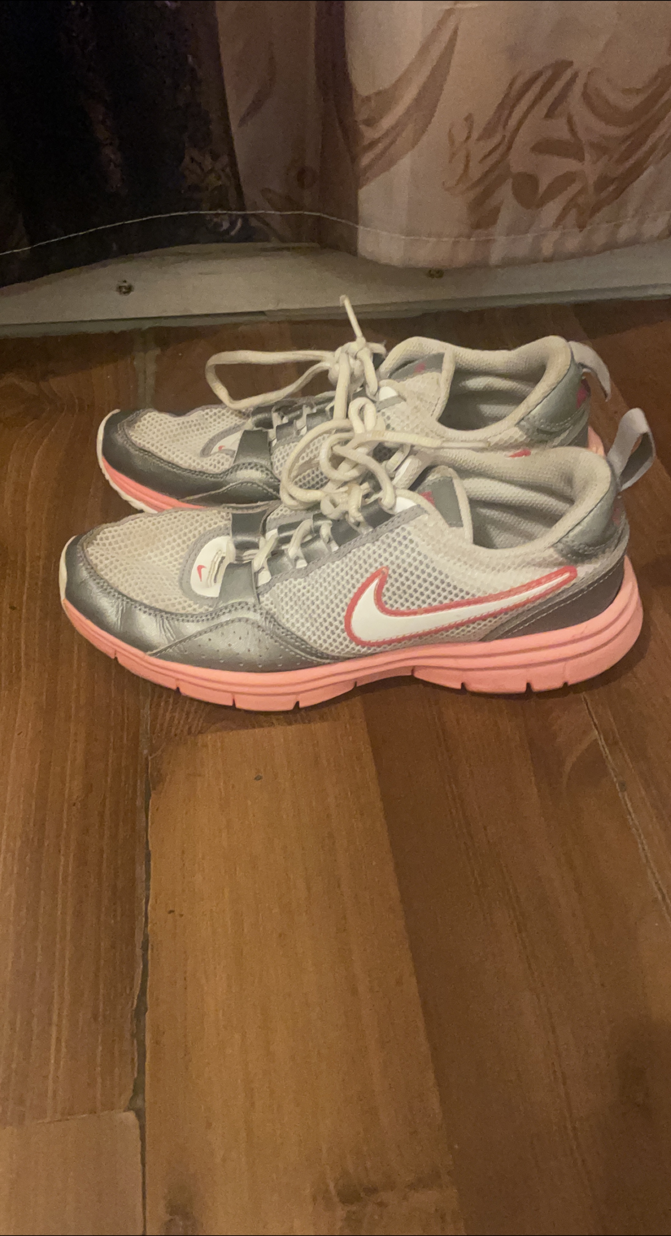Nike Running Shoes - Silver/Pink thumbnail