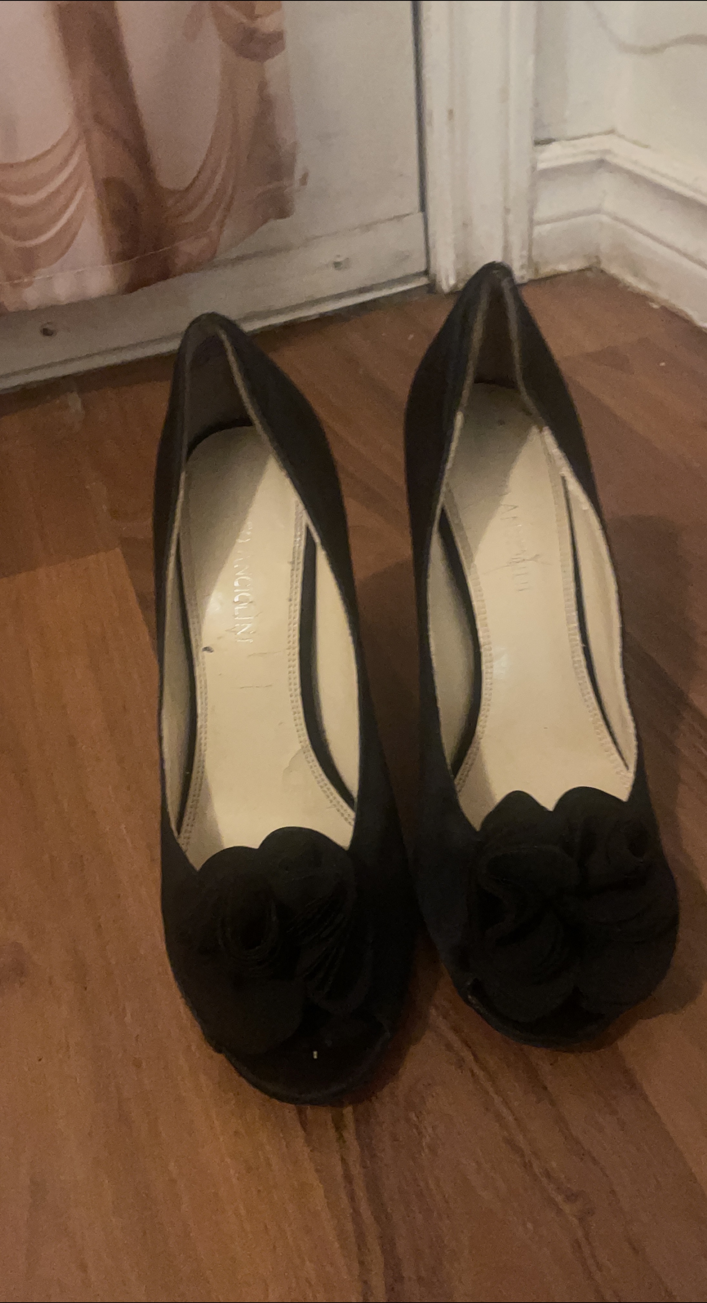 Adrianna Papell Black Heels thumbnail