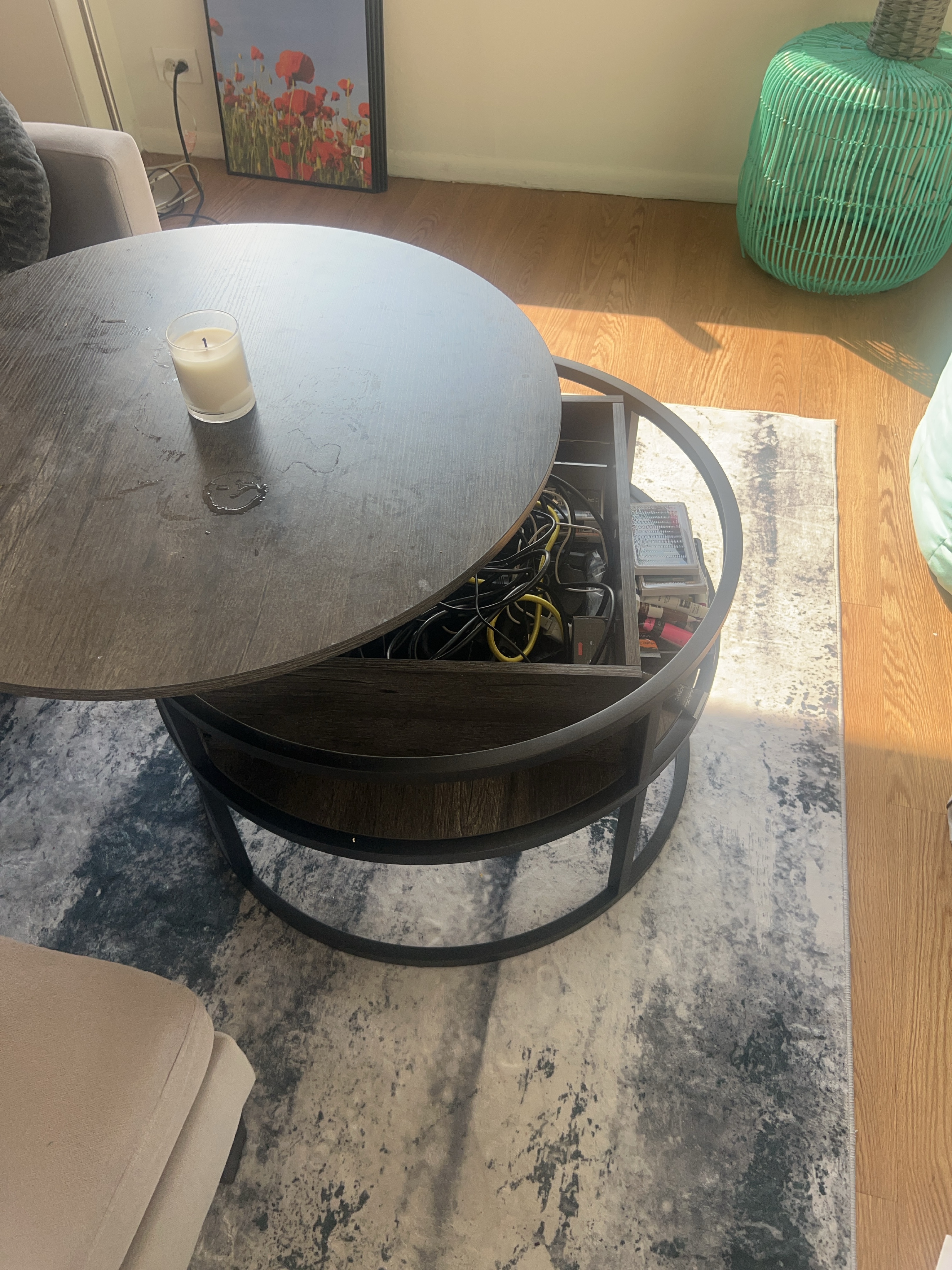 Lift Top Round Coffee Table 31.5" thumbnail