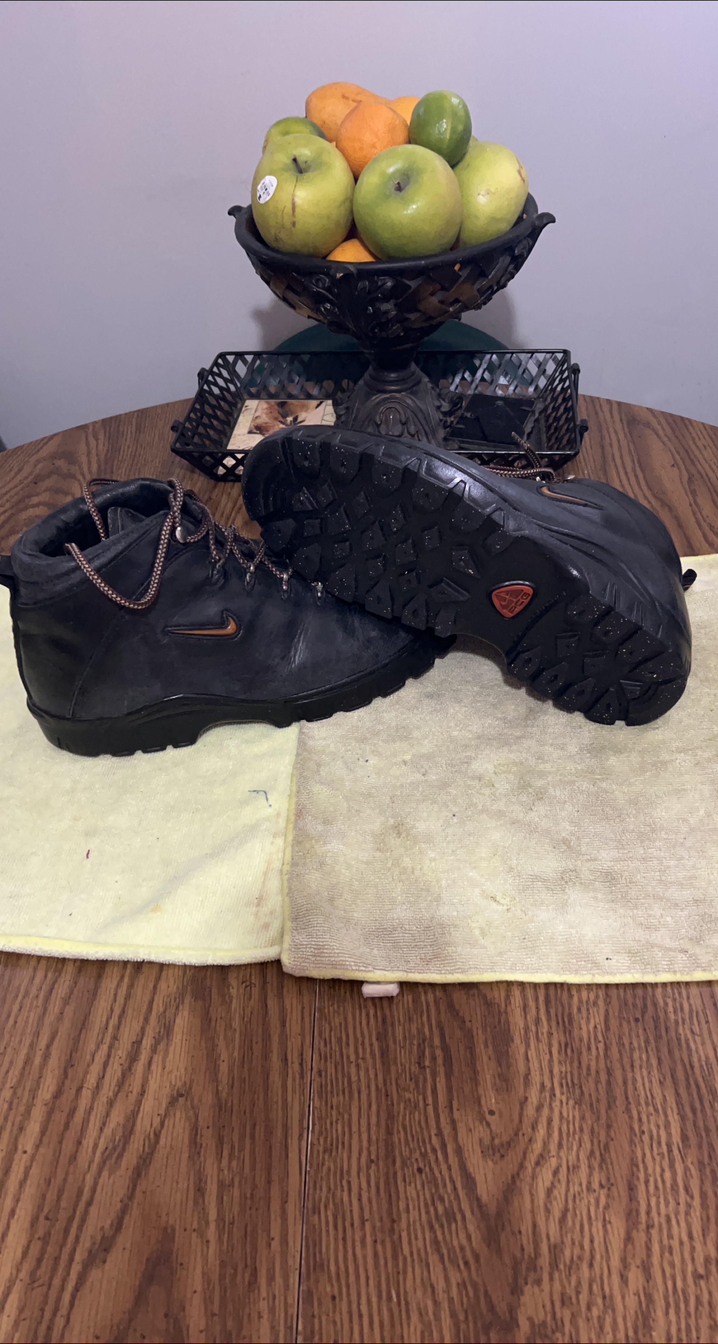 Nike ACG Boots - Black thumbnail