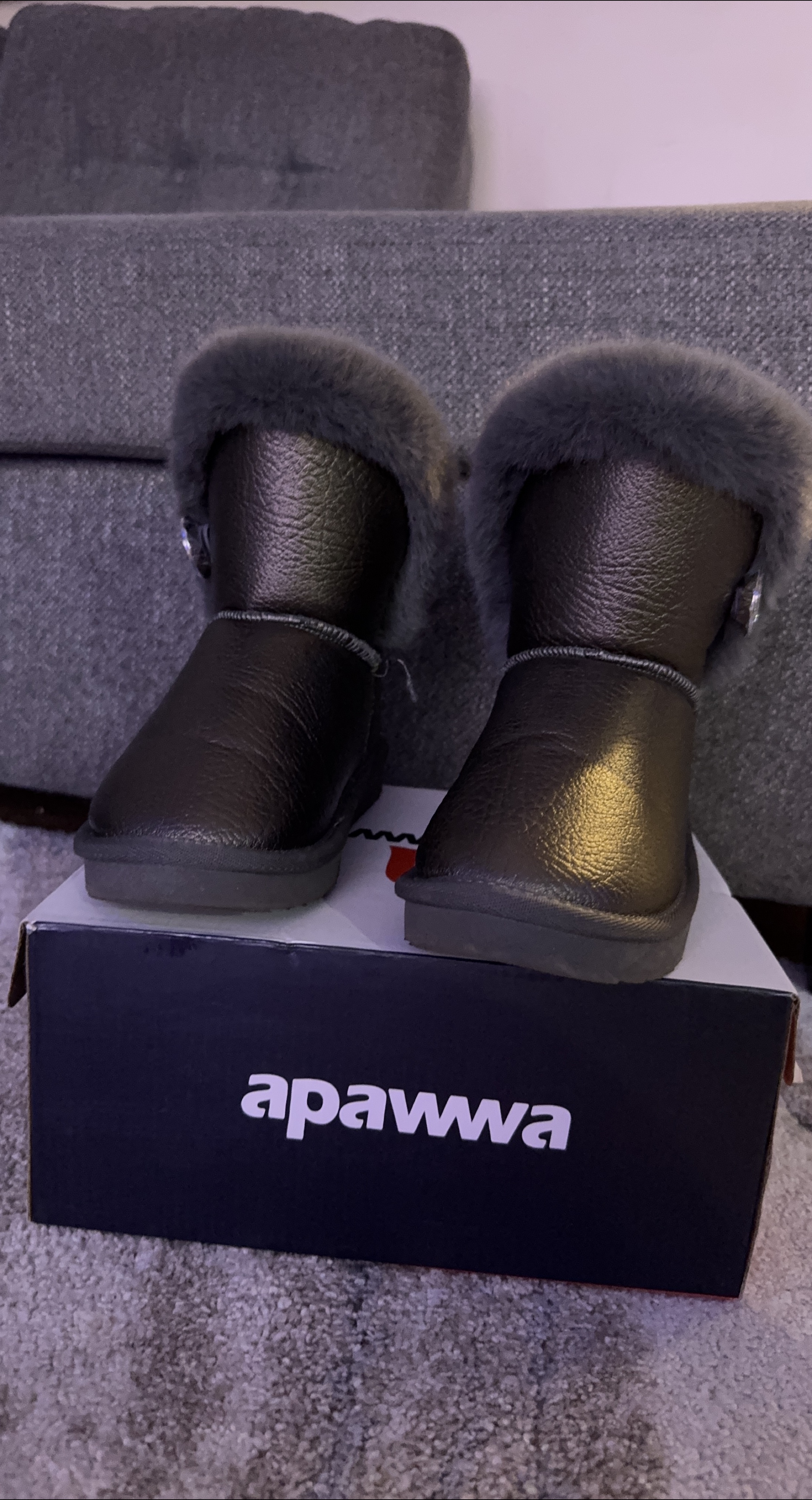 Apawwa Winter Boots, Grey Fur Trim thumbnail