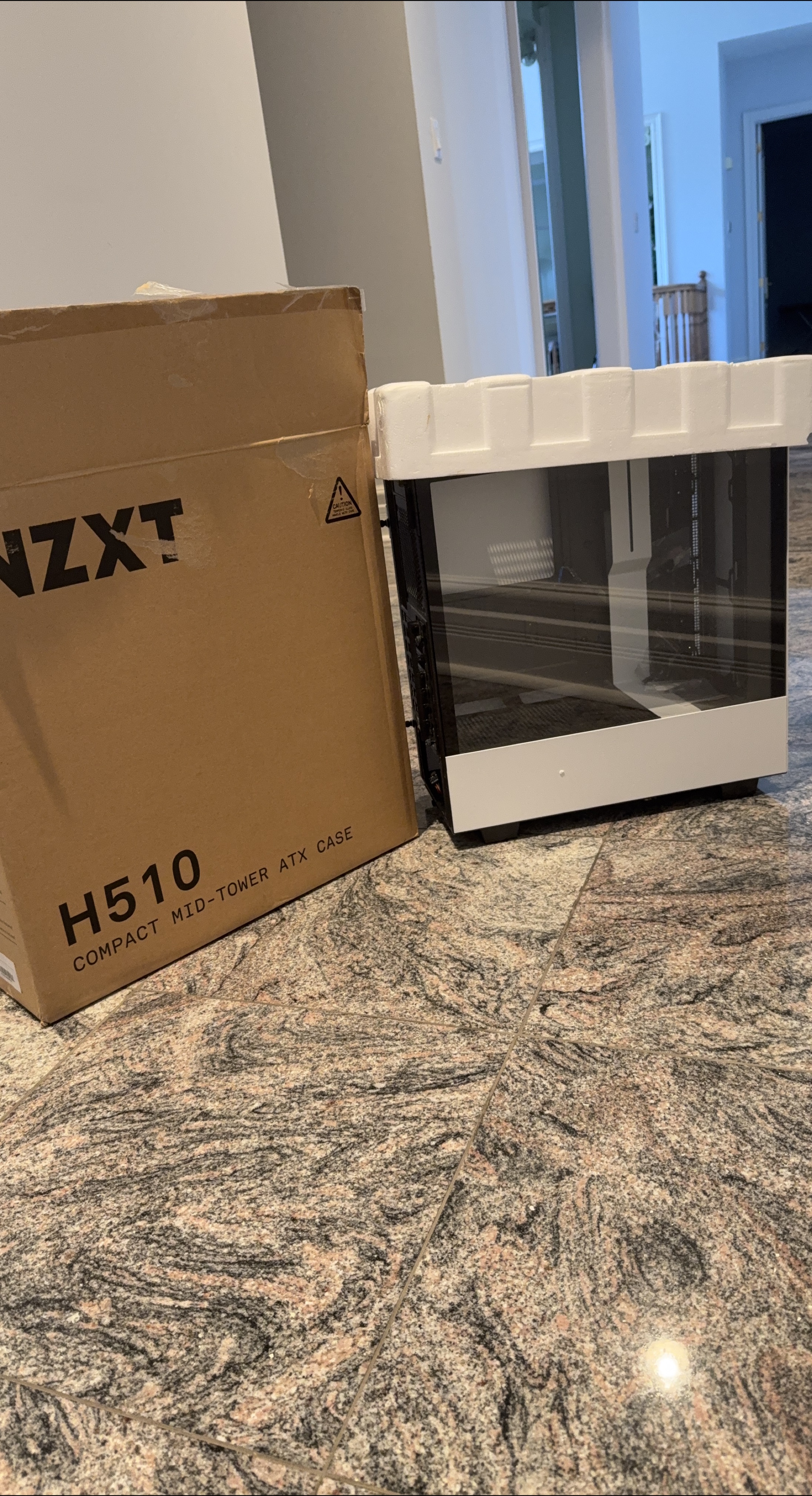 NZXT H510 Compact Mid-Tower ATX Case - White thumbnail