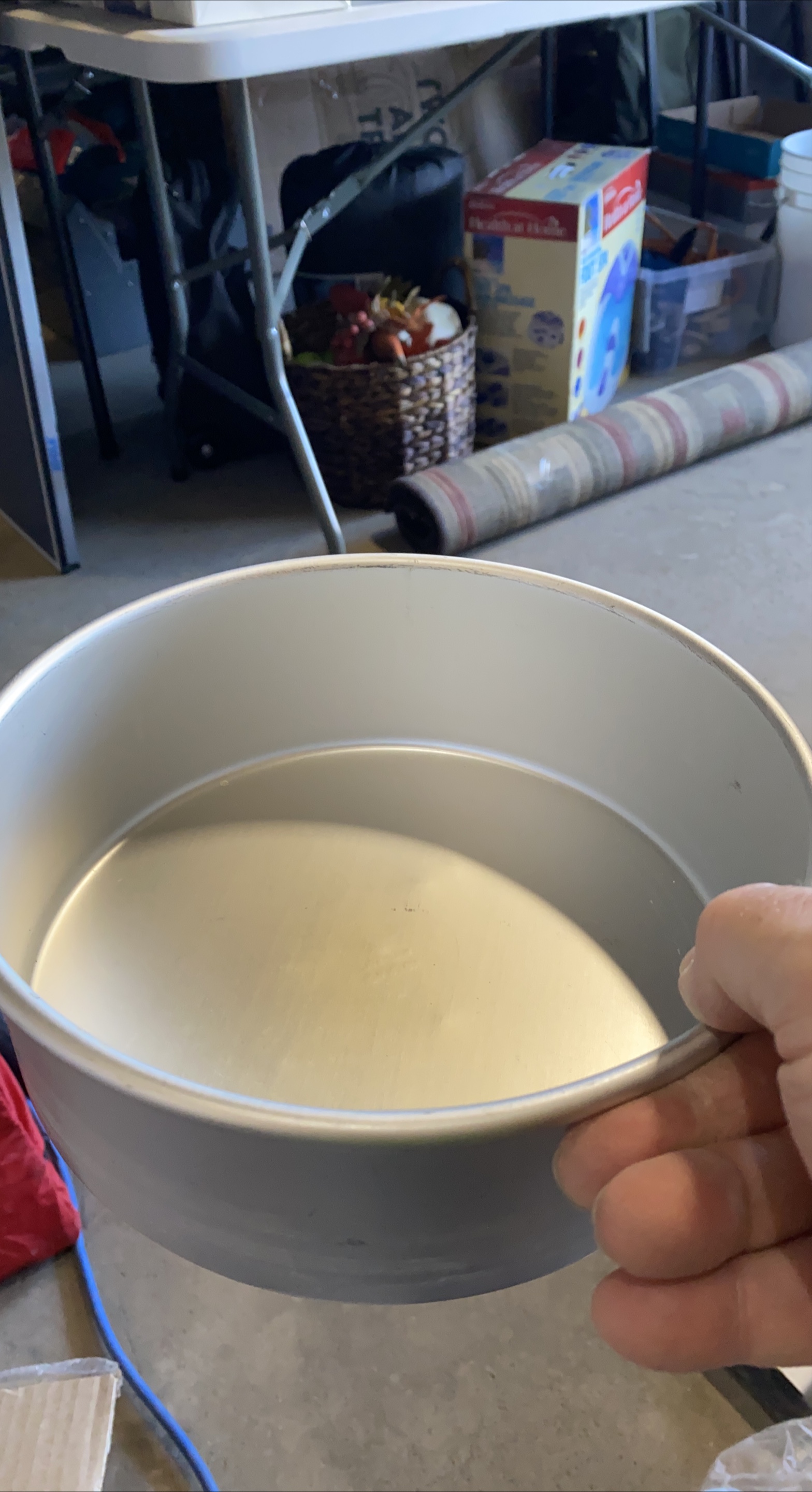 Round Cake Pan thumbnail