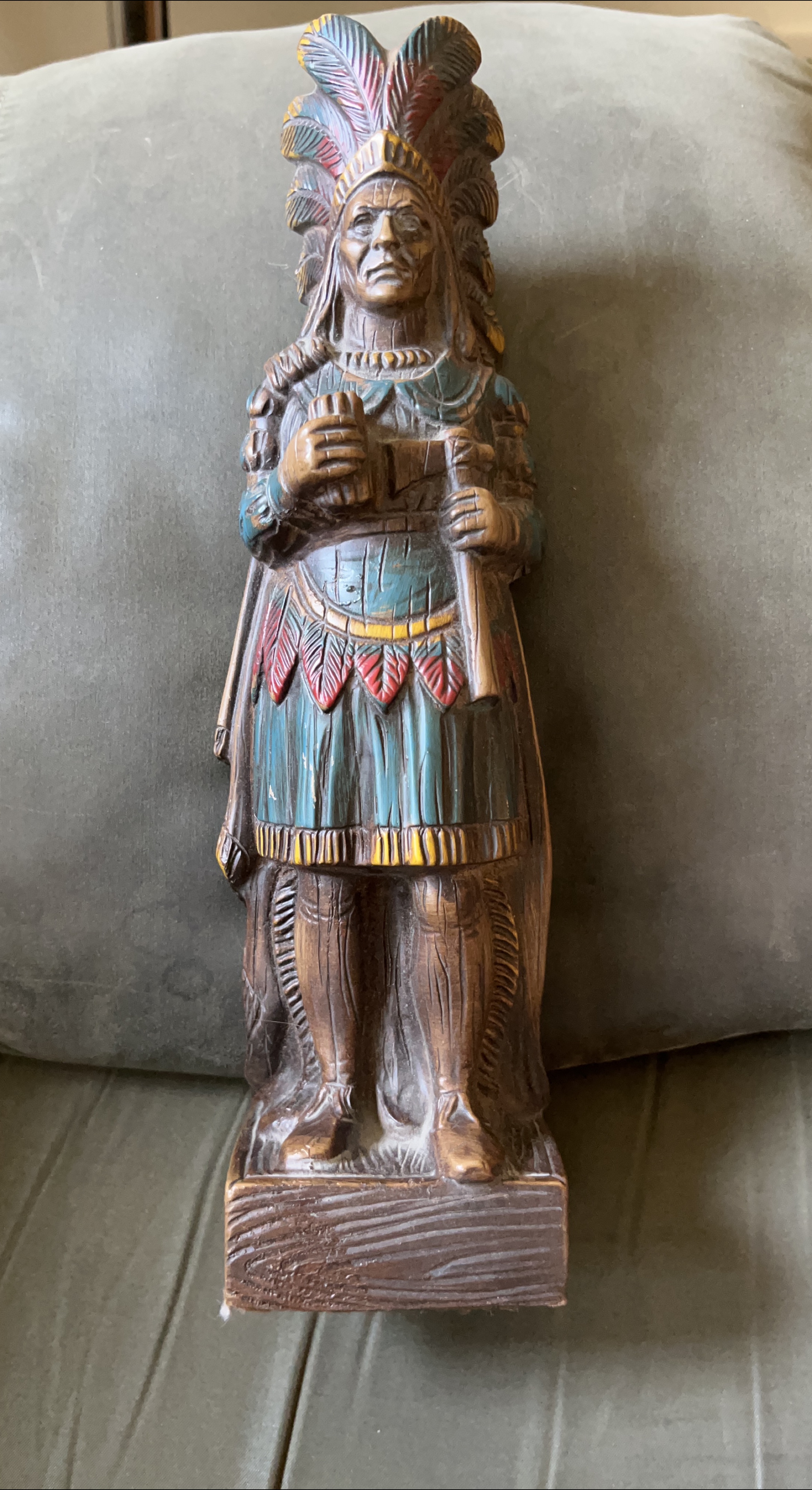 Vintage Syroco Native American Figurine thumbnail