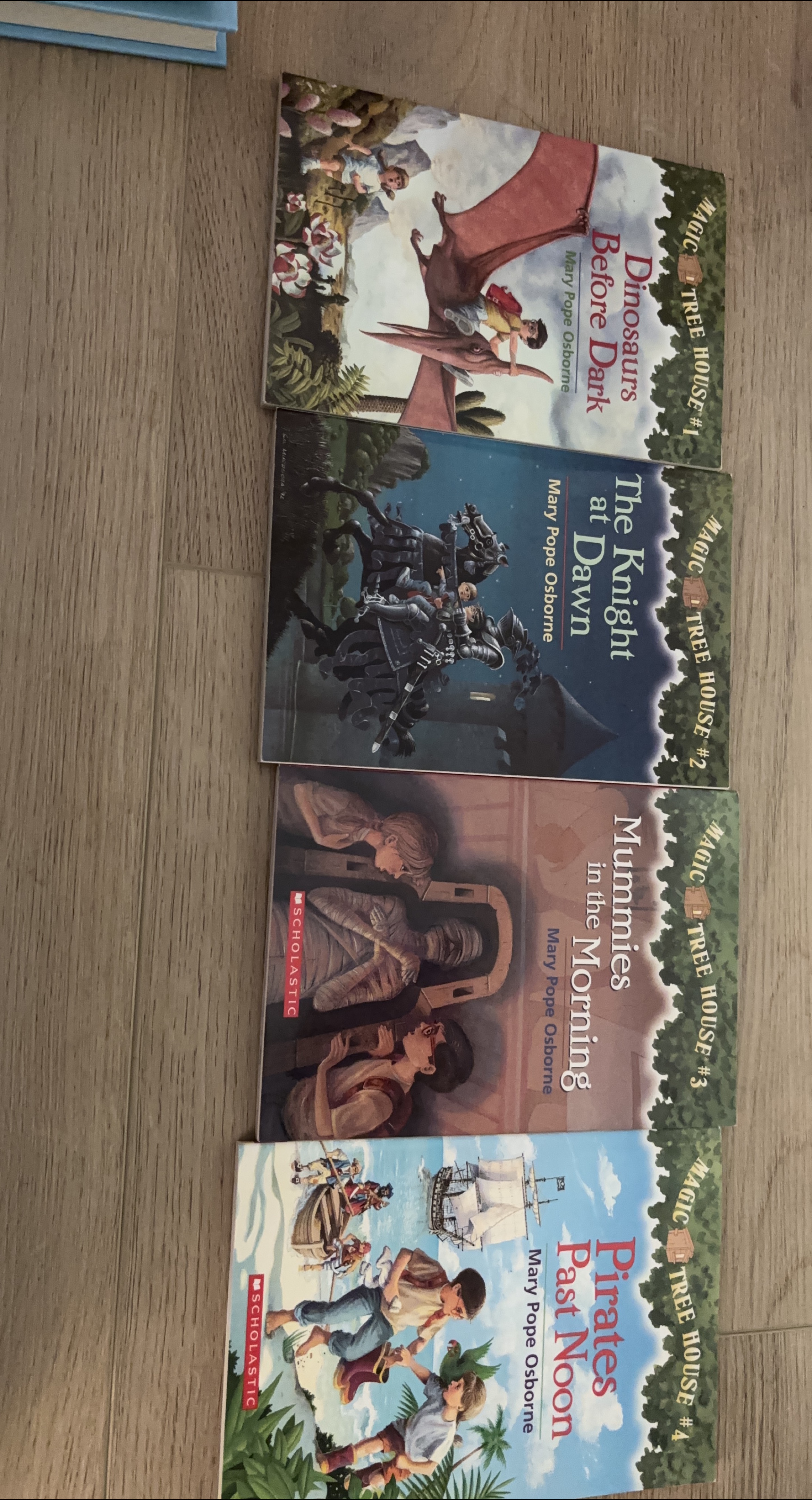 Magic Tree House Books #1-4 thumbnail