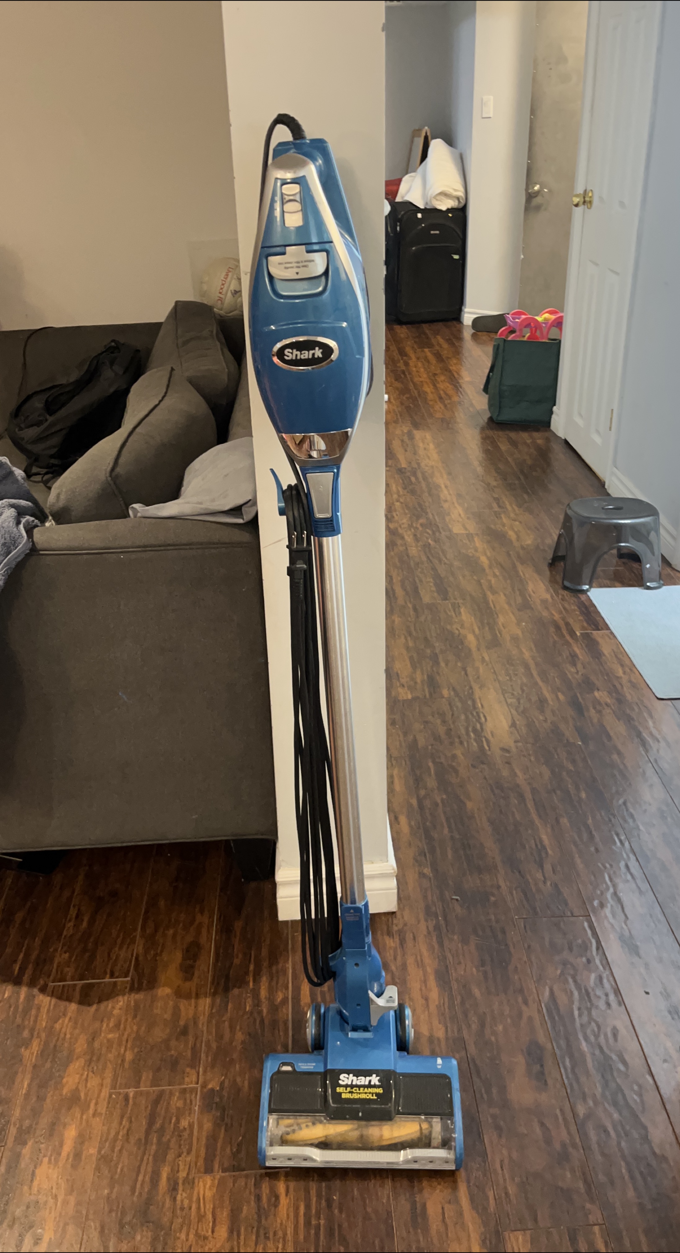 Shark Self-Cleaning Brushroll Vacuum thumbnail