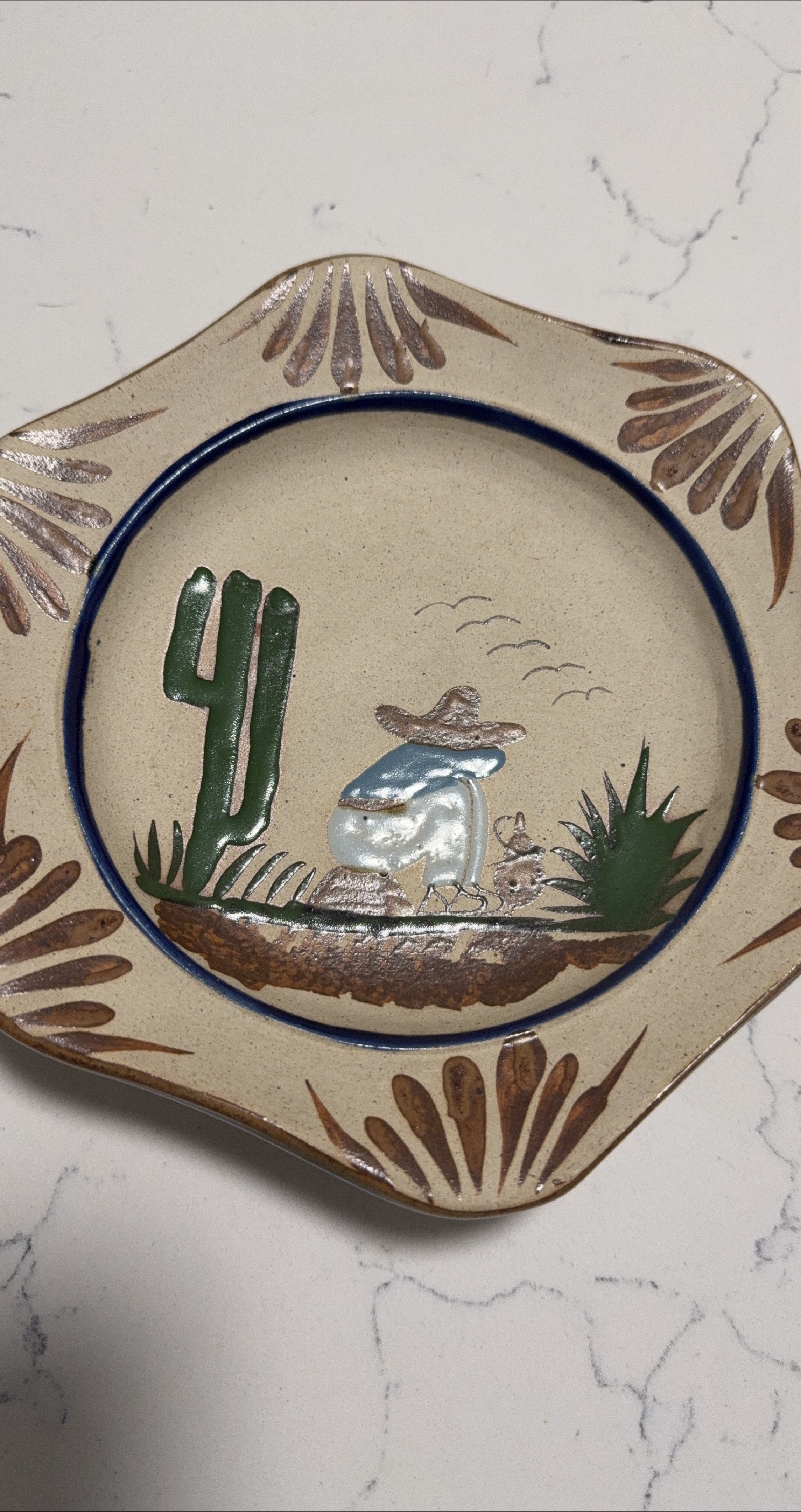 Hand-painted Mexican Decorative Plate thumbnail
