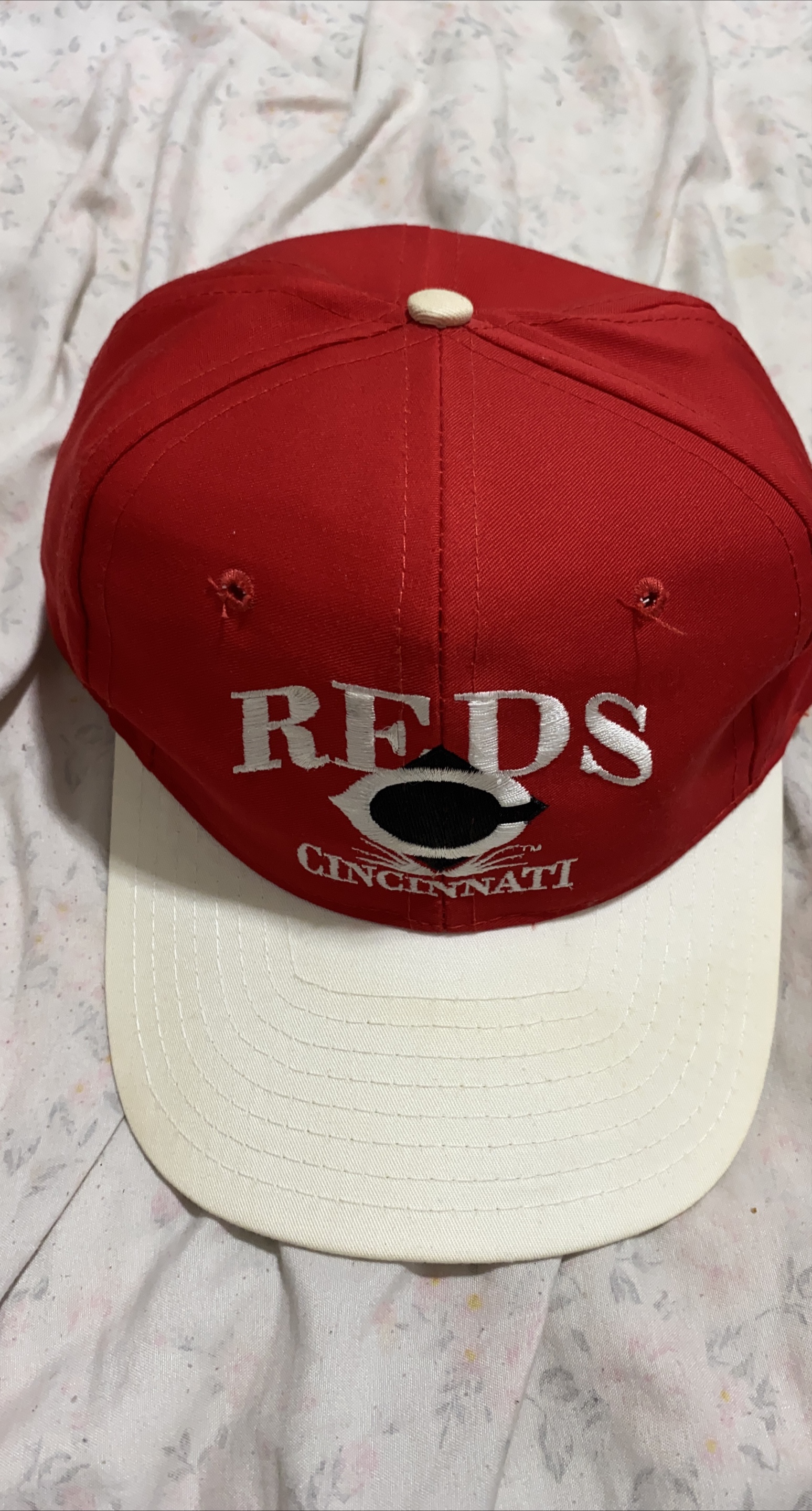 Cincinnati Reds Baseball Cap thumbnail