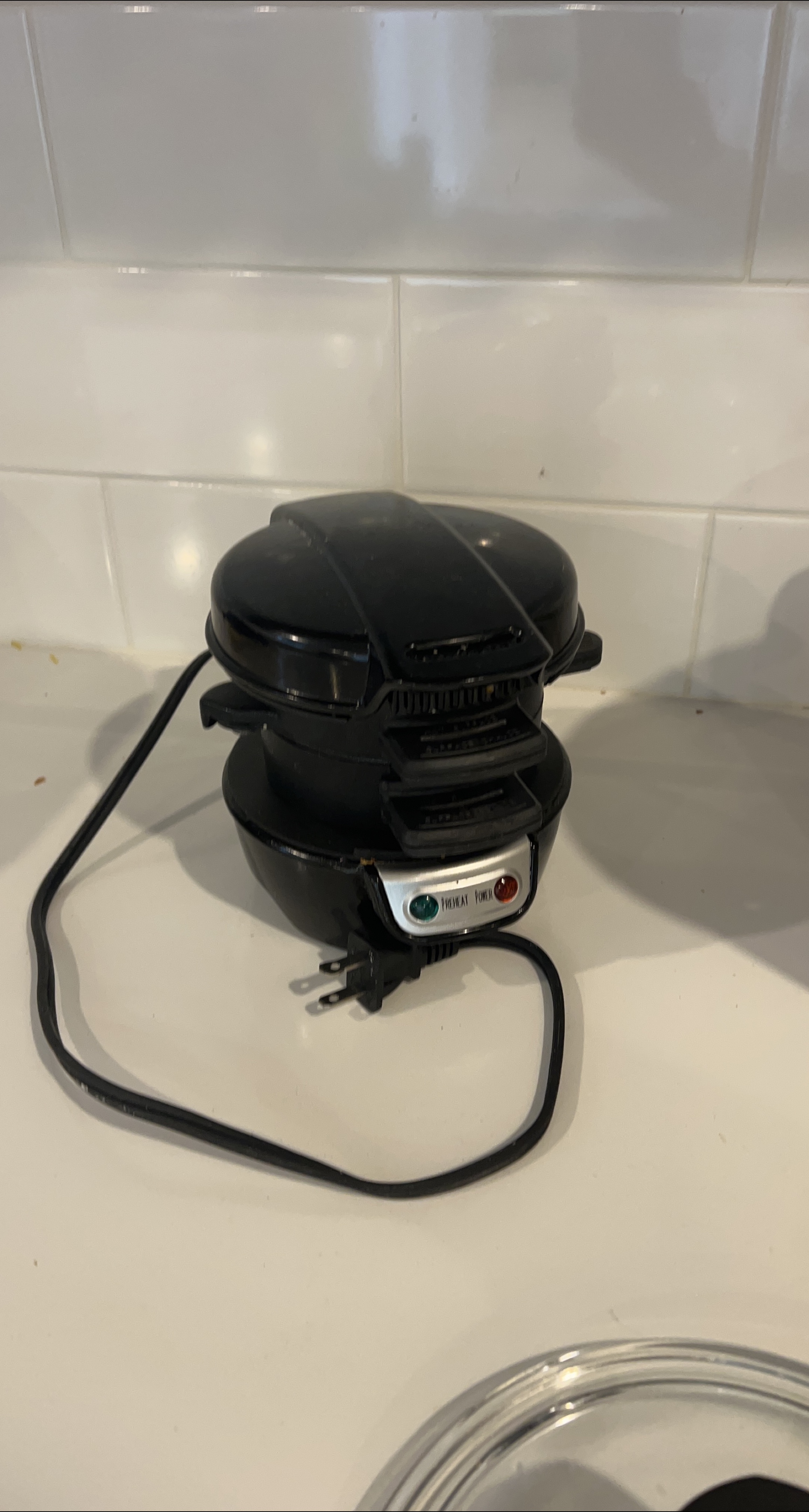 Hamilton Beach Black Waffle Maker thumbnail