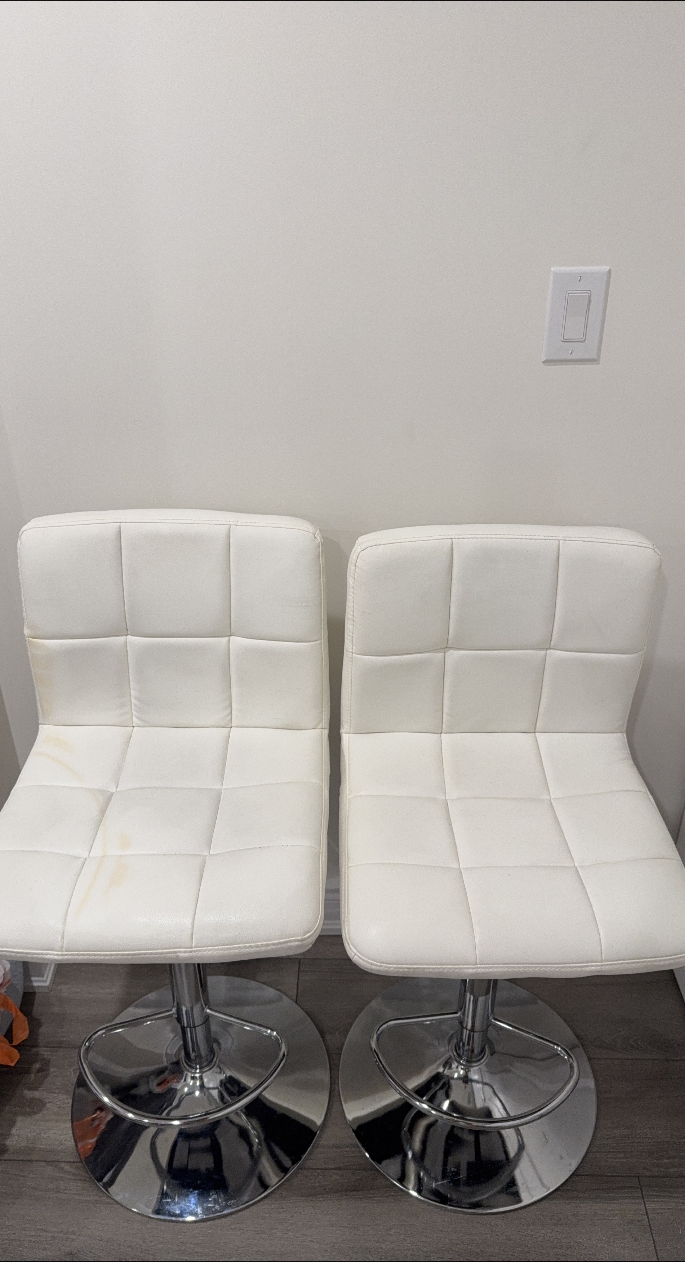 Set of 2 White Bar Stools thumbnail