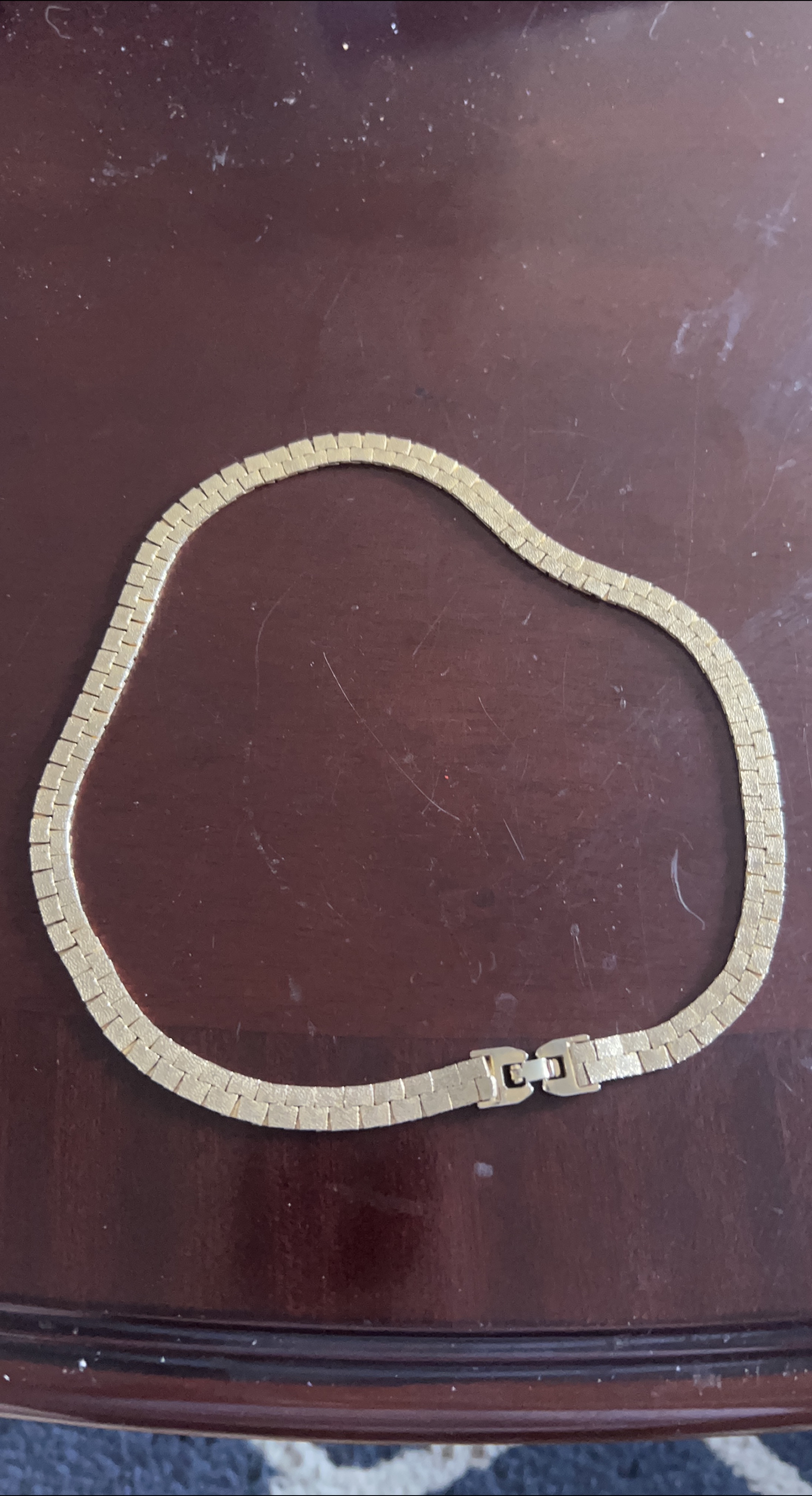 Gold Tone Necklace thumbnail