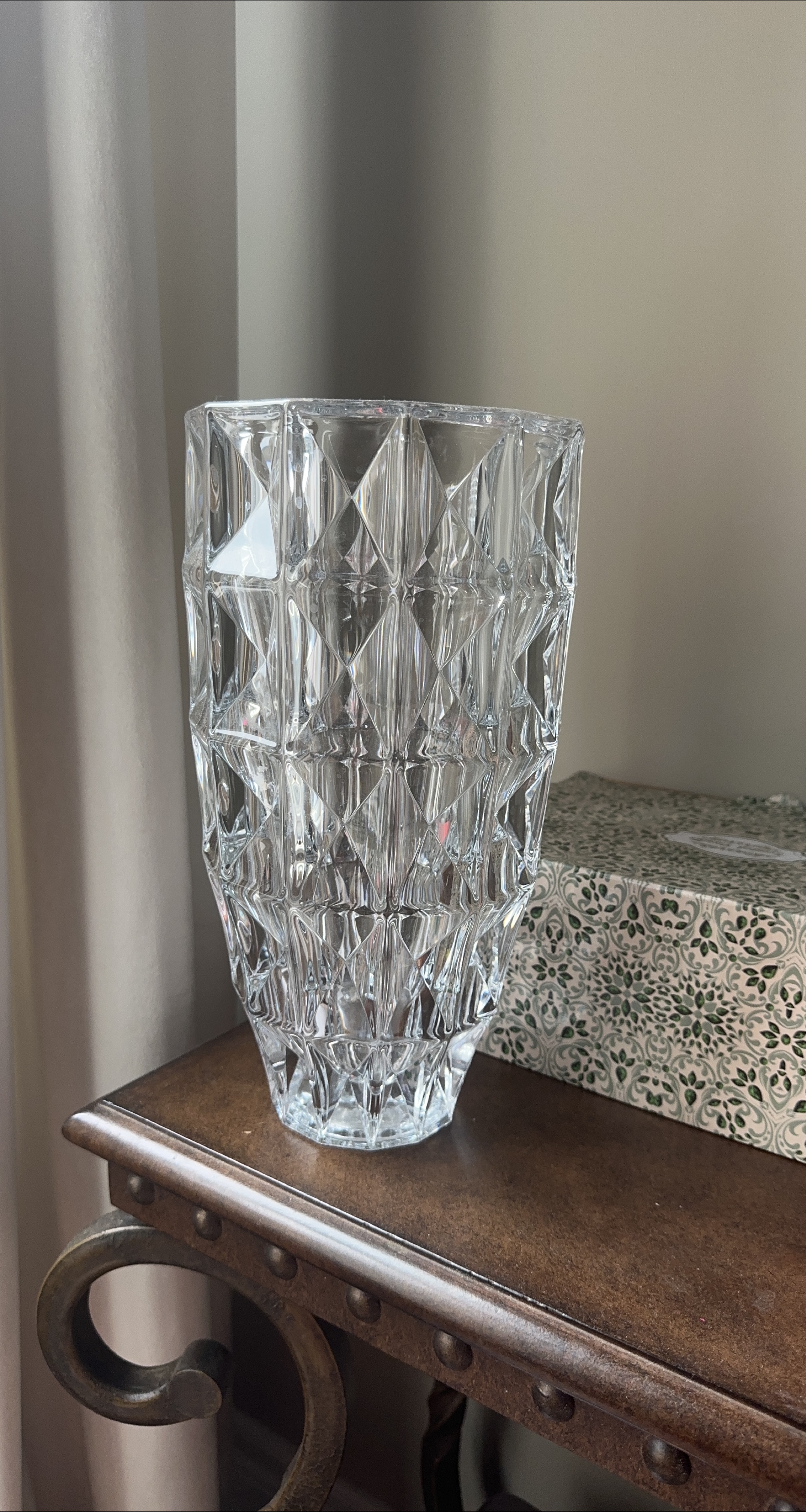 Crystal Vase - Elegant Home Decor thumbnail
