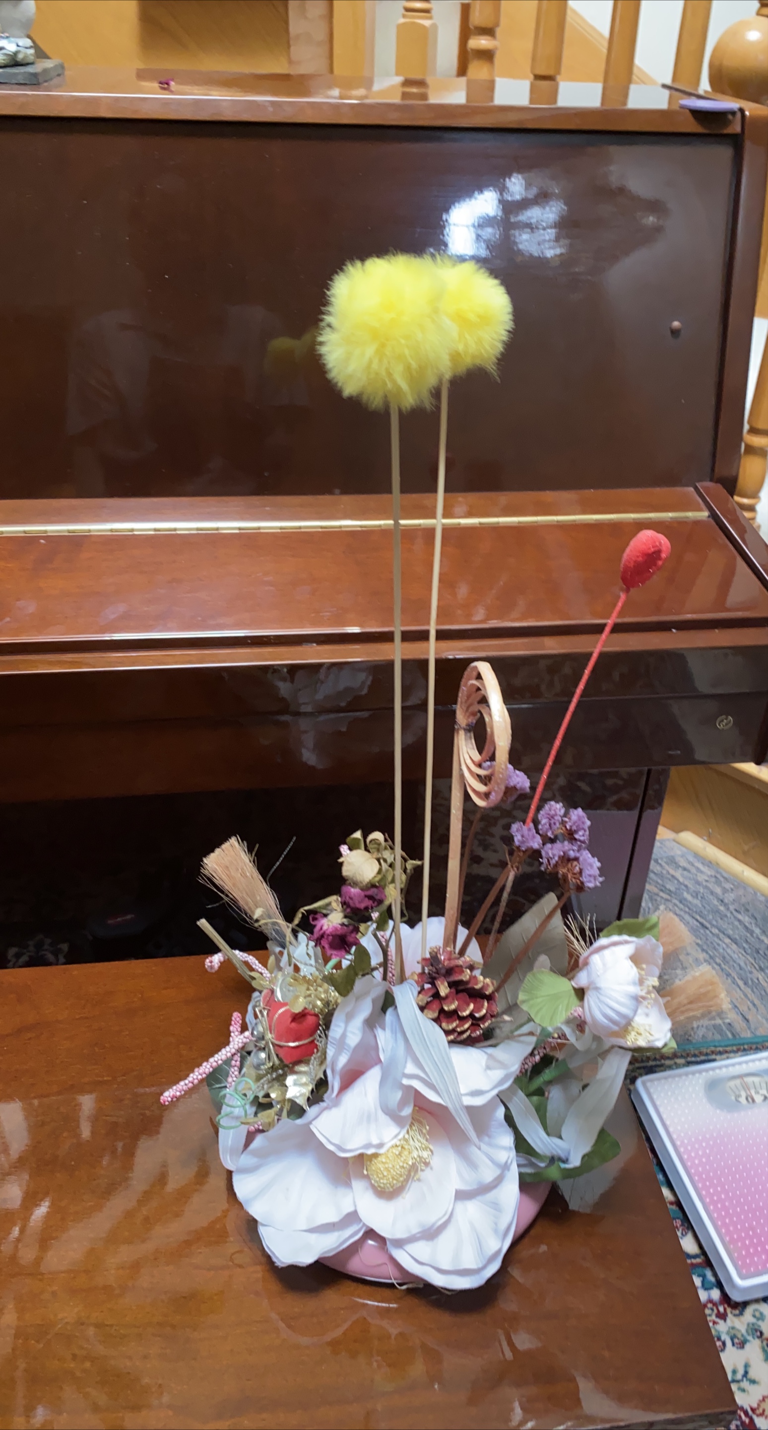 Floral Arrangement Centrepiece thumbnail