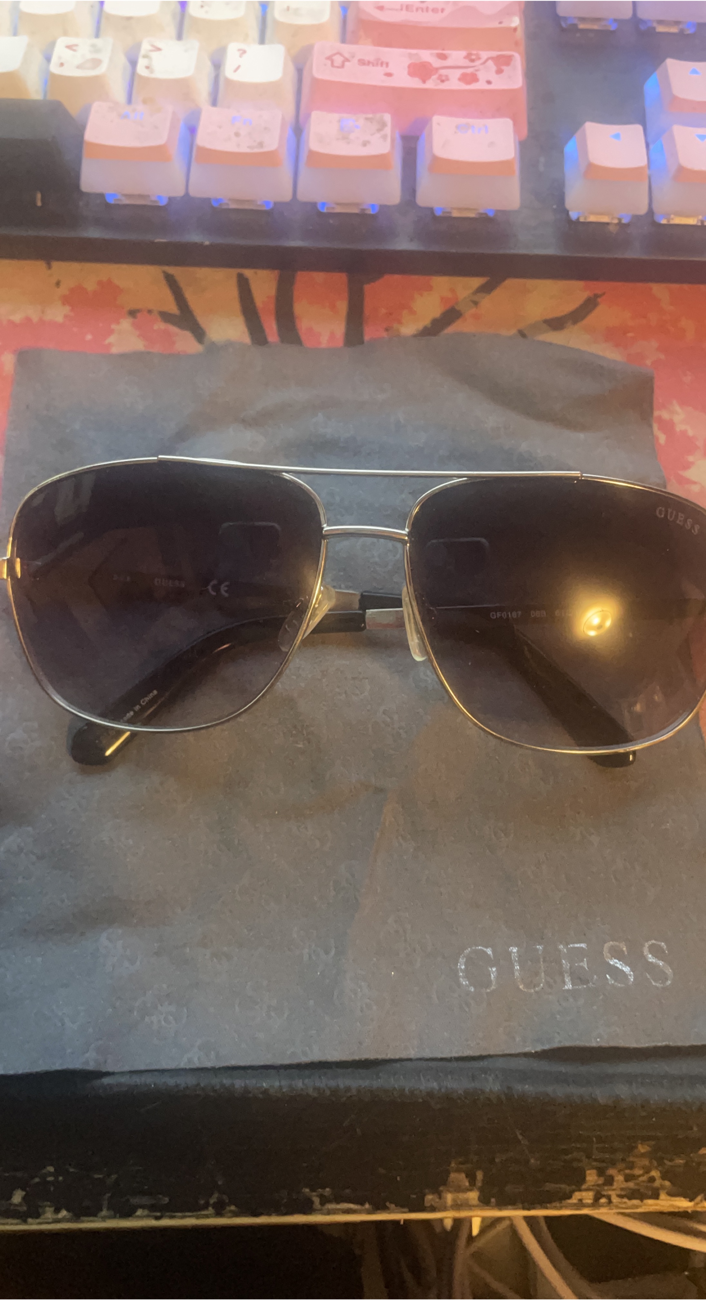 Guess GF0167 Sunglasses with Case thumbnail