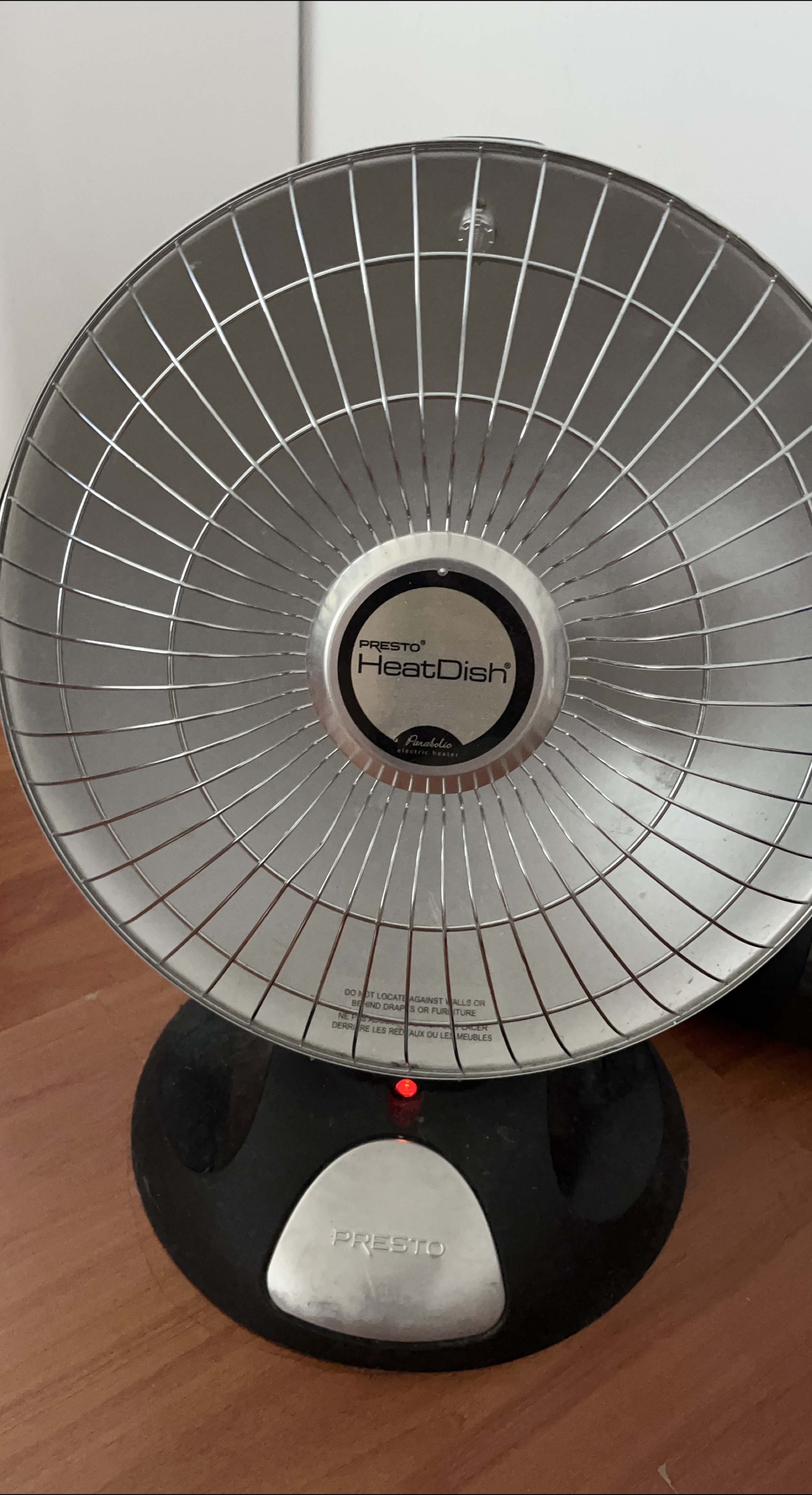 Presto HeatDish Parabolic Electric Heater thumbnail