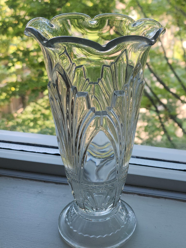 Clear Glass Vase - Floral Design thumbnail