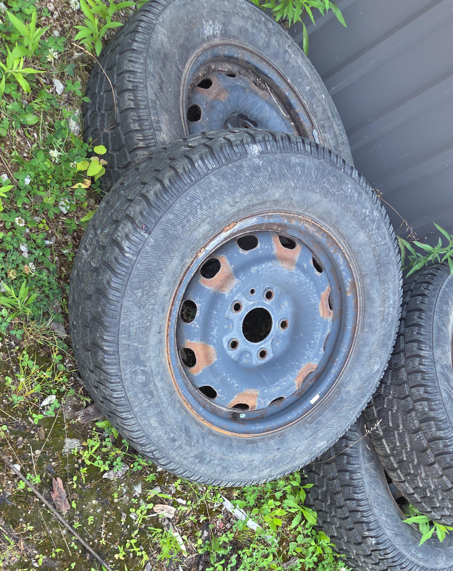 Used Winter Tires on Rims thumbnail