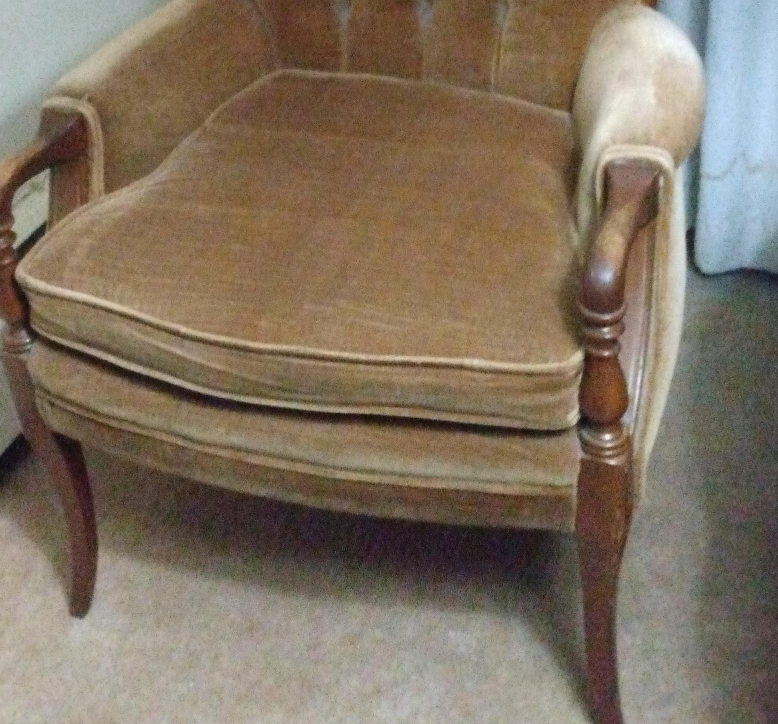 Vintage Armchair - Brown thumbnail