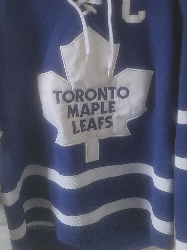 CCM Toronto Maple Leafs Phaneuf #3 Jersey - Size 48 thumbnail