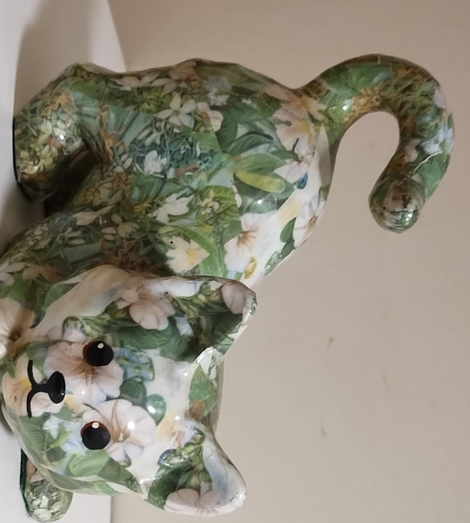 Floral Patterned Ceramic Cat Figurine thumbnail