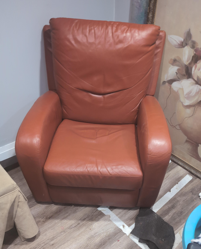 Leather Armchair - Great Condition thumbnail