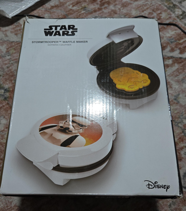 Star Wars Stormtrooper Waffle Maker - Disney thumbnail