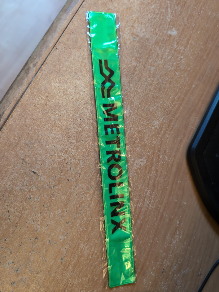 Metrolinx Reflective Arm Band - New! thumbnail