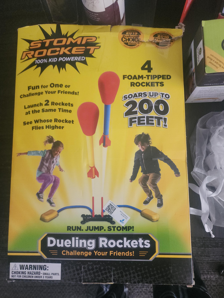 Stomp Rocket Dueling Rockets - Challenge Your Friends! thumbnail
