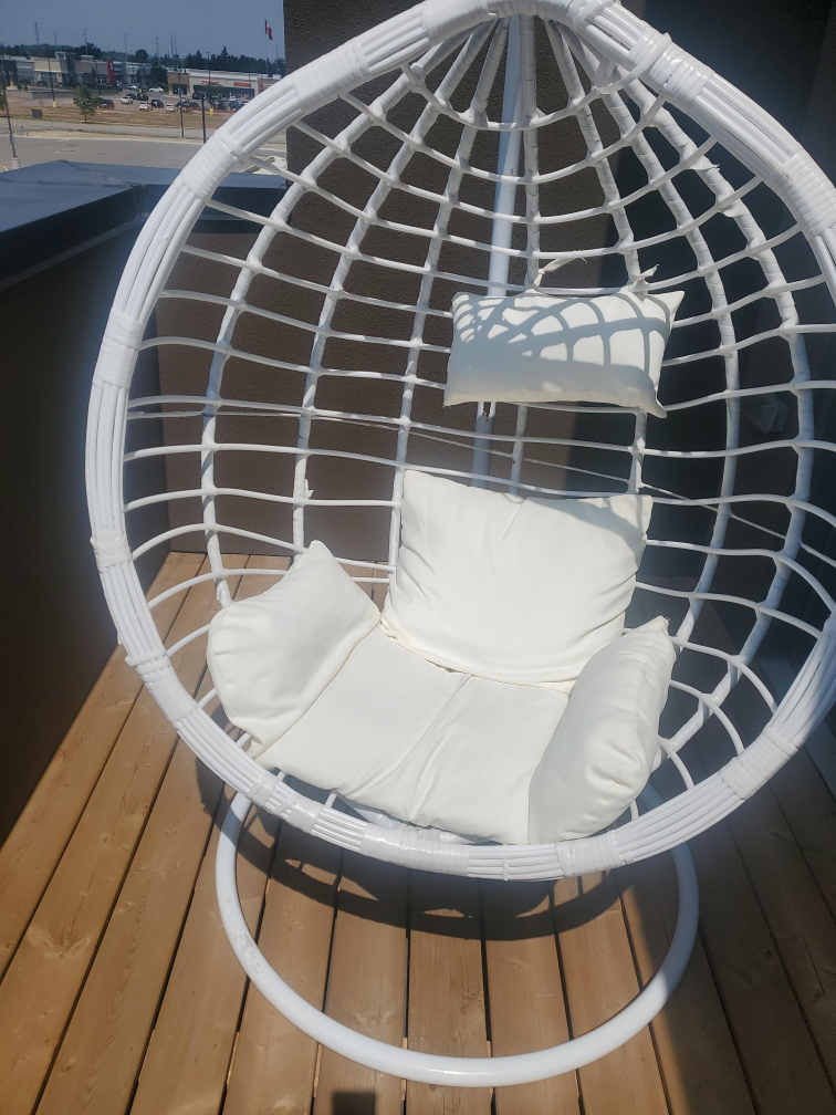 White Wicker Egg Chair with Cushions thumbnail