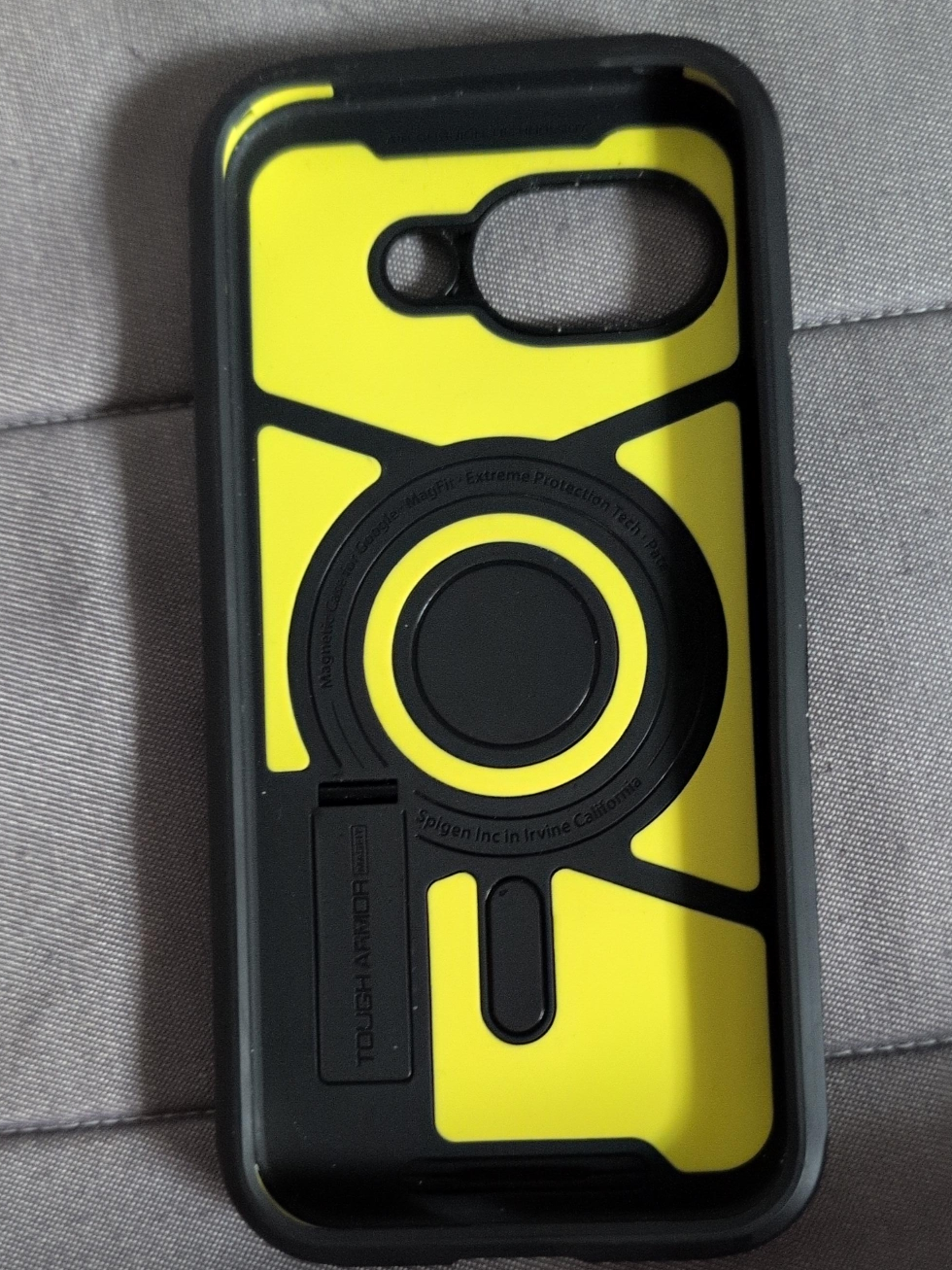 Spigen Tough Armor Google Pixel Case thumbnail