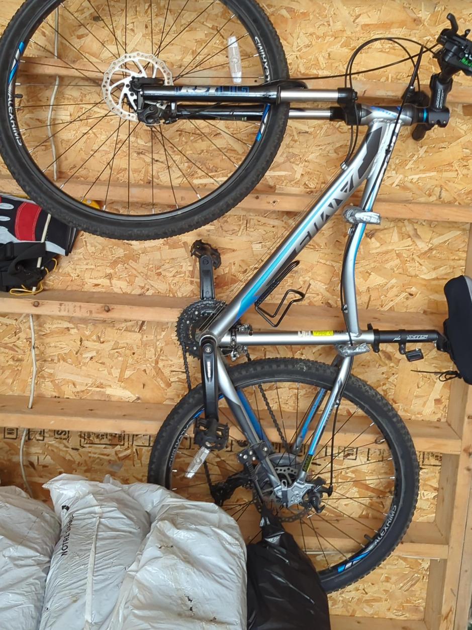 Silver Supercycle Cascade Mountain Bike thumbnail