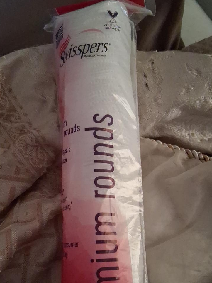 Swisspers Premium Cotton Rounds thumbnail