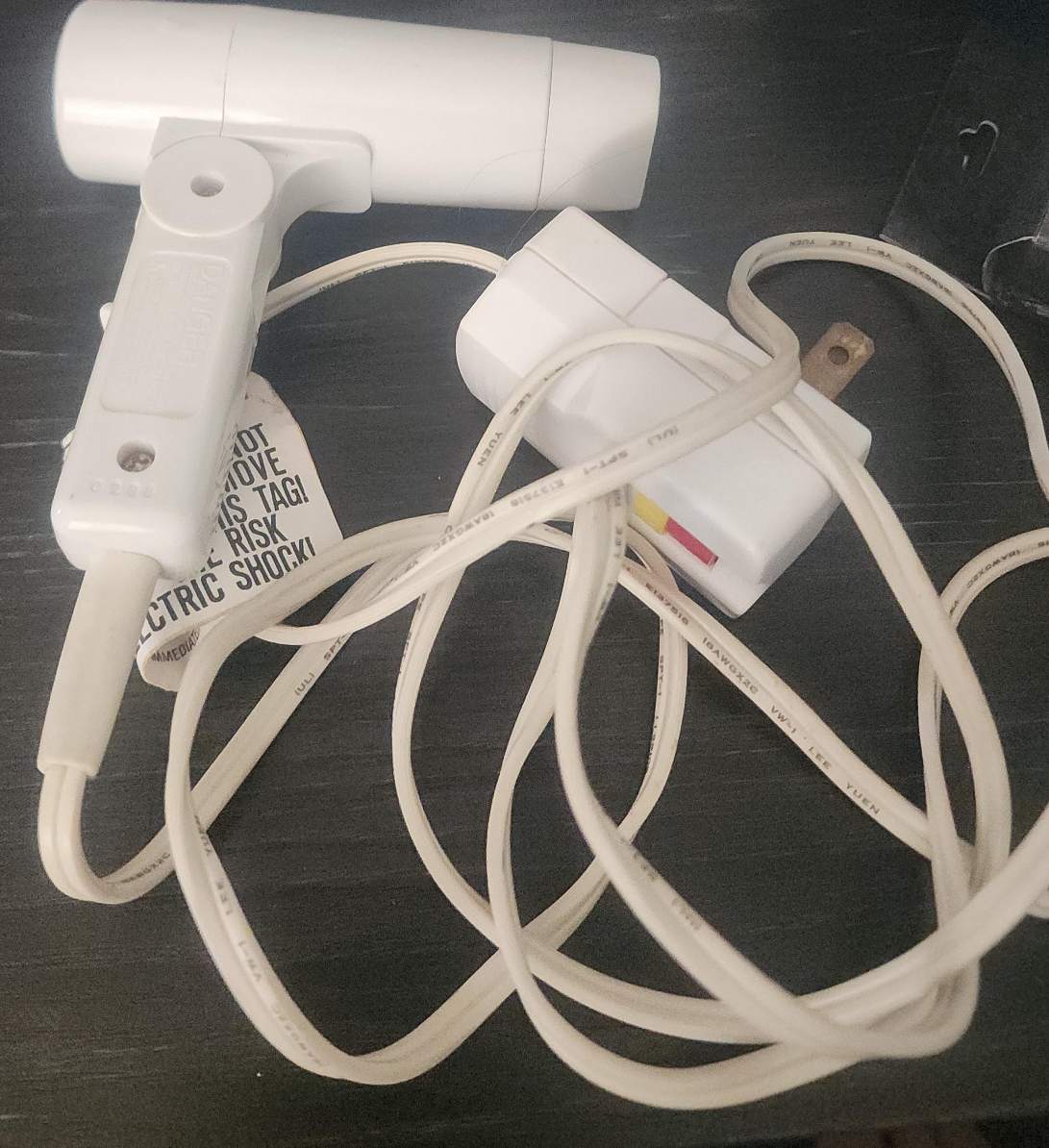 White Travel Hair Dryer thumbnail