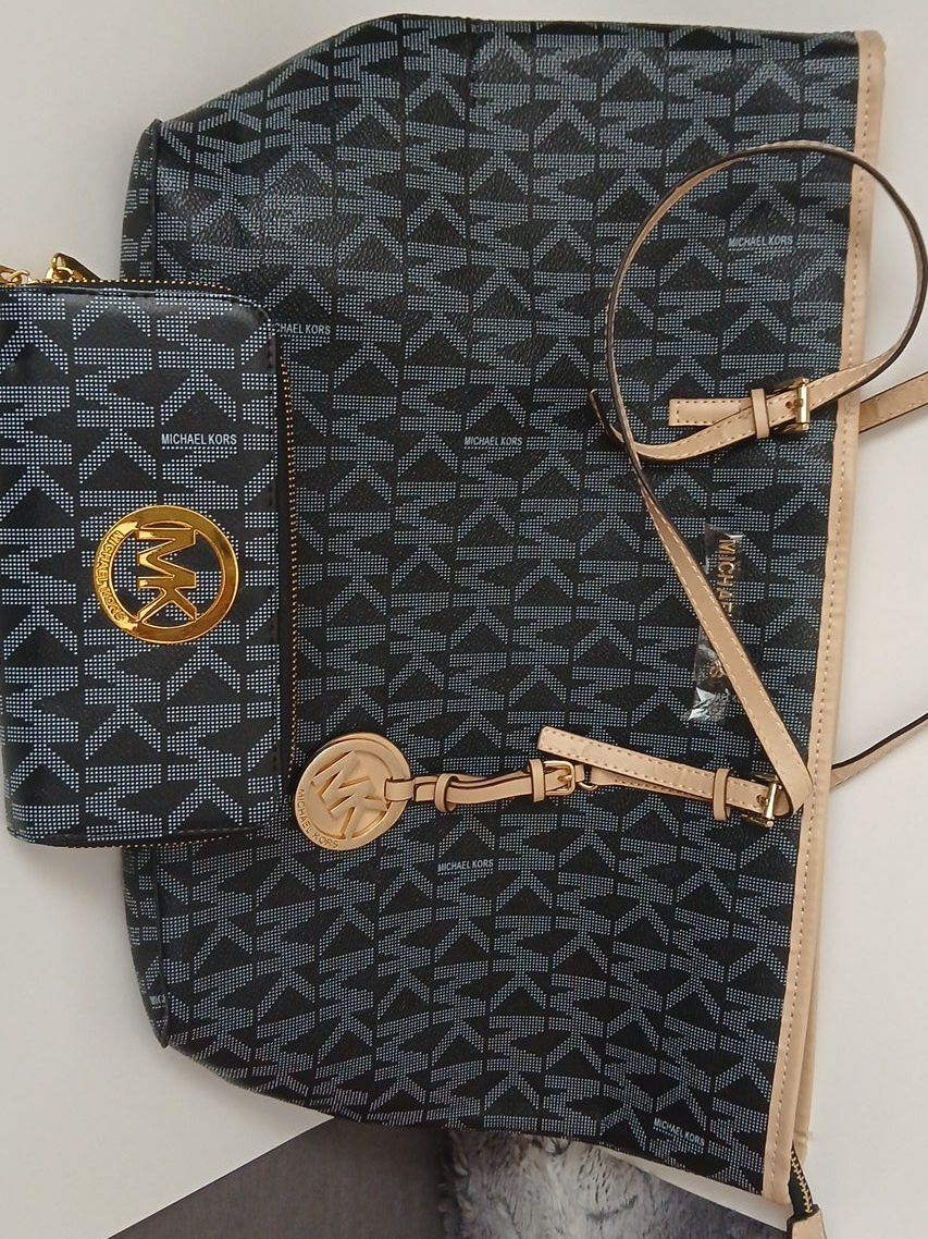Michael Kors Tote Bag & Wallet Set thumbnail