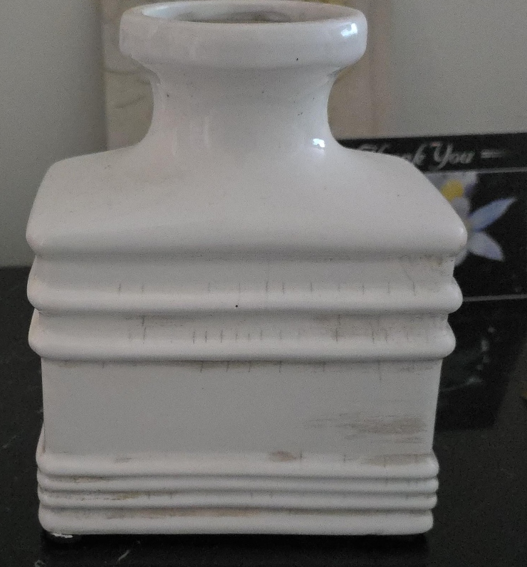 White Ceramic Vase thumbnail