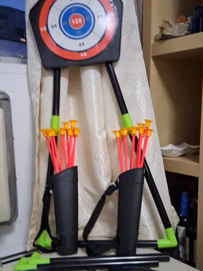 Kids Archery Set with Target and Arrows thumbnail