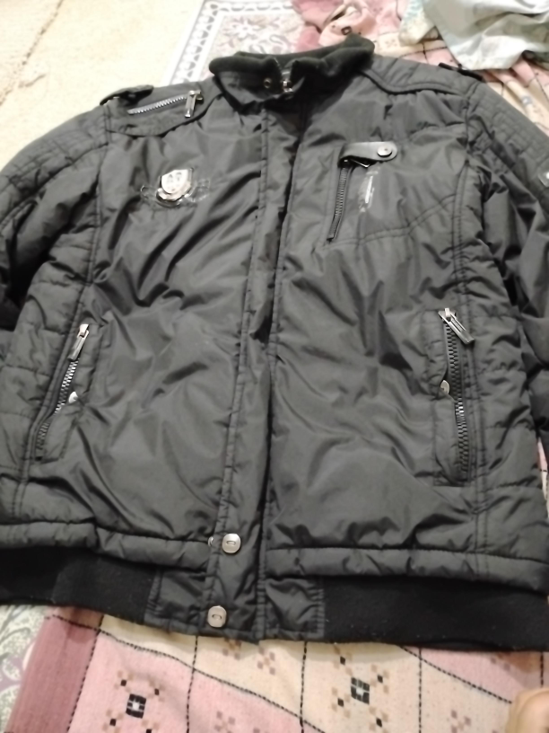 Jassfen Black Puffer Jacket thumbnail