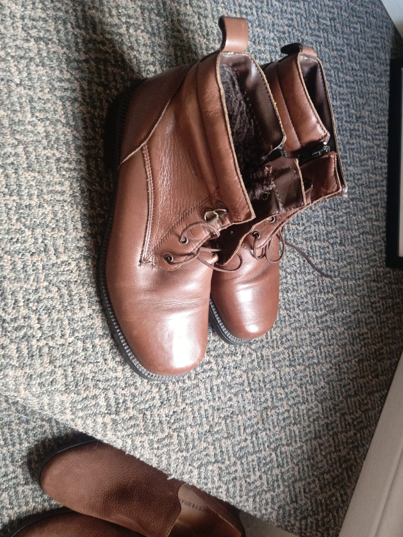 Brown Leather Ankle Boots thumbnail