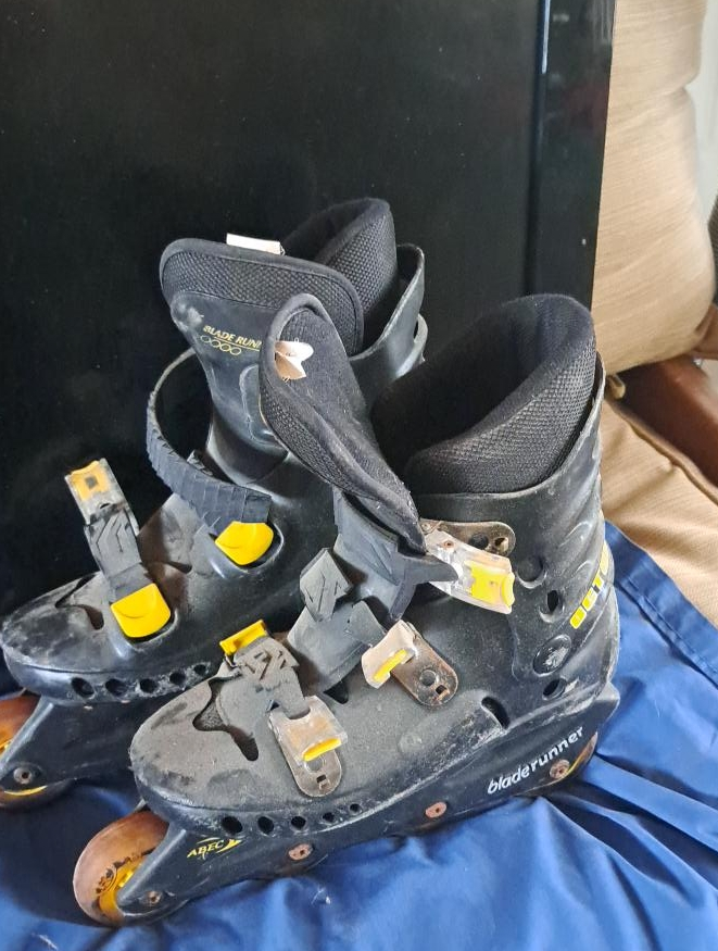 Blade Runner Inline Skates - Size 6 thumbnail