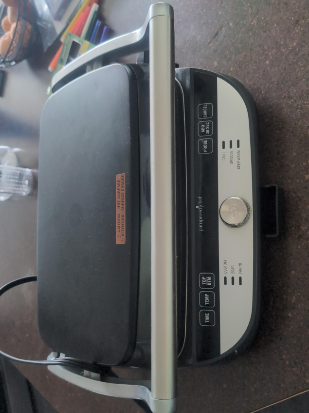 Pampered Chef Deluxe Electric Grill & Griddle thumbnail