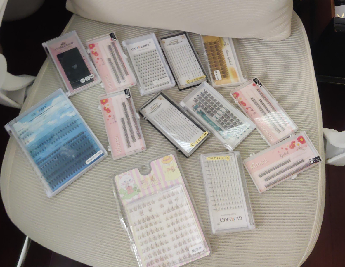 False Eyelashes lash extensions lot thumbnail