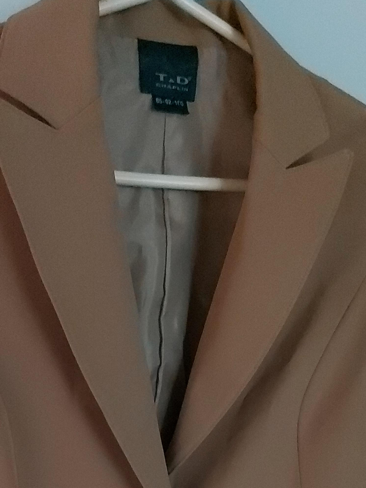 T&D Chaplin Women's Blazer - Size 6S thumbnail