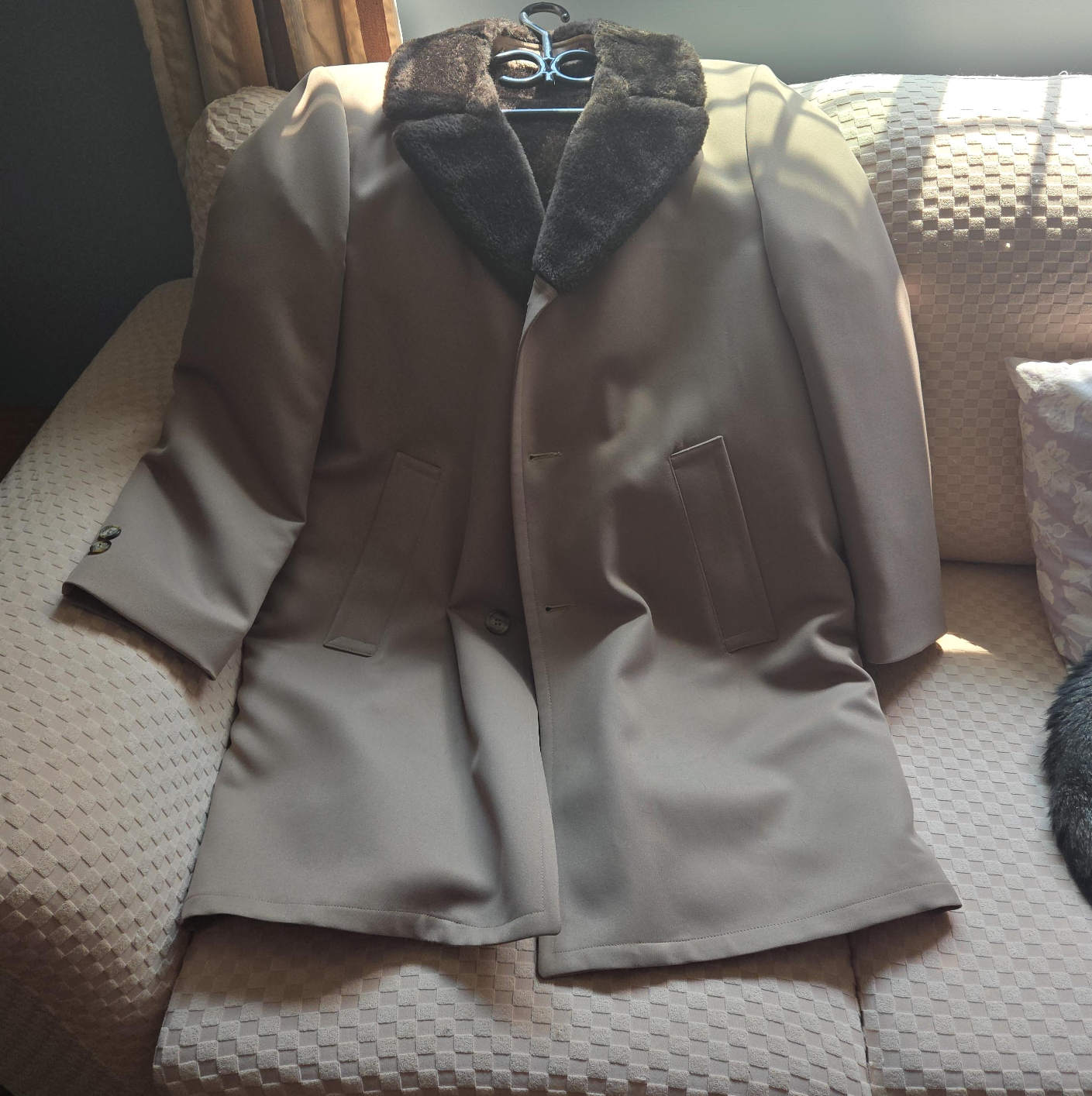 Woodmere Wool Cashmere Blend Coat - Size 42 thumbnail