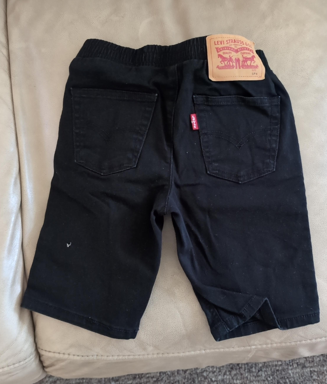 Levi's Black Shorts - Size 6 thumbnail